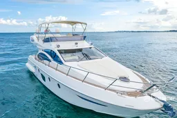 52' Azimut Flybridge in Miami Beach