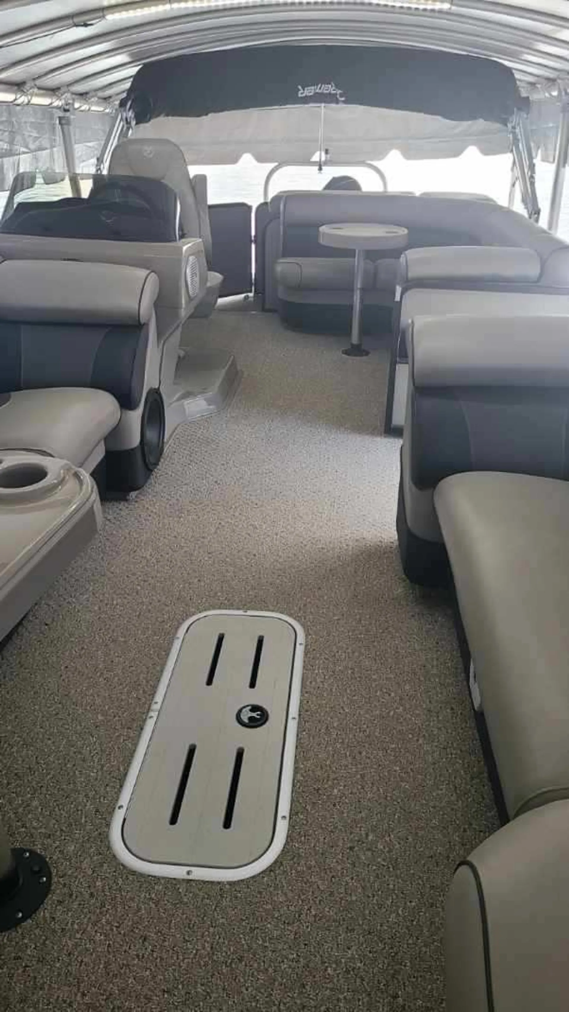 Luxury Tritoon-Premier Sunsation/18 person capacity