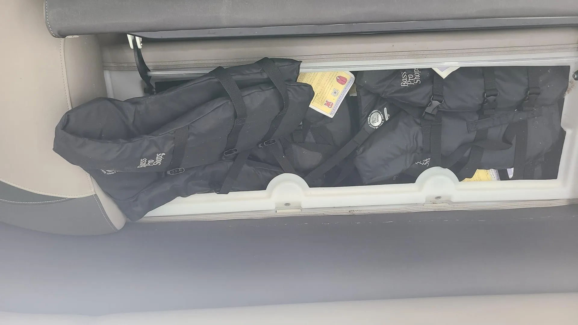 Luxury Tritoon-Premier Sunsation/18 person capacity