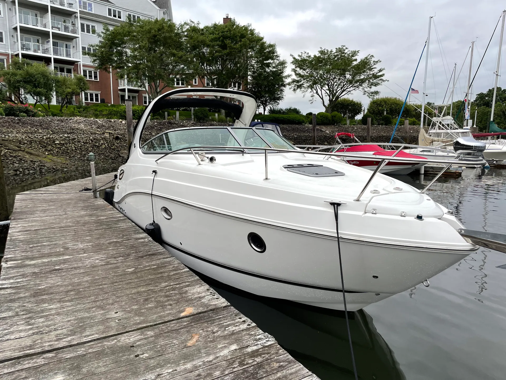 Rinker Boats 290 Express Cruiser in Stamford, CT — photo 2