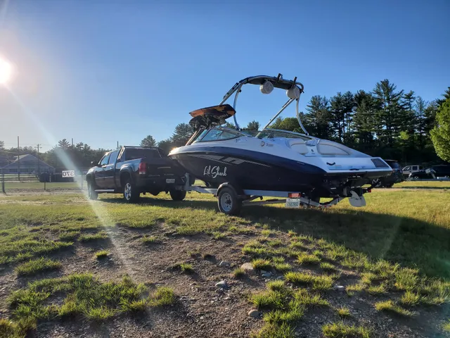 Rent a Yamaha jet boat in Somersworth, NH near me
