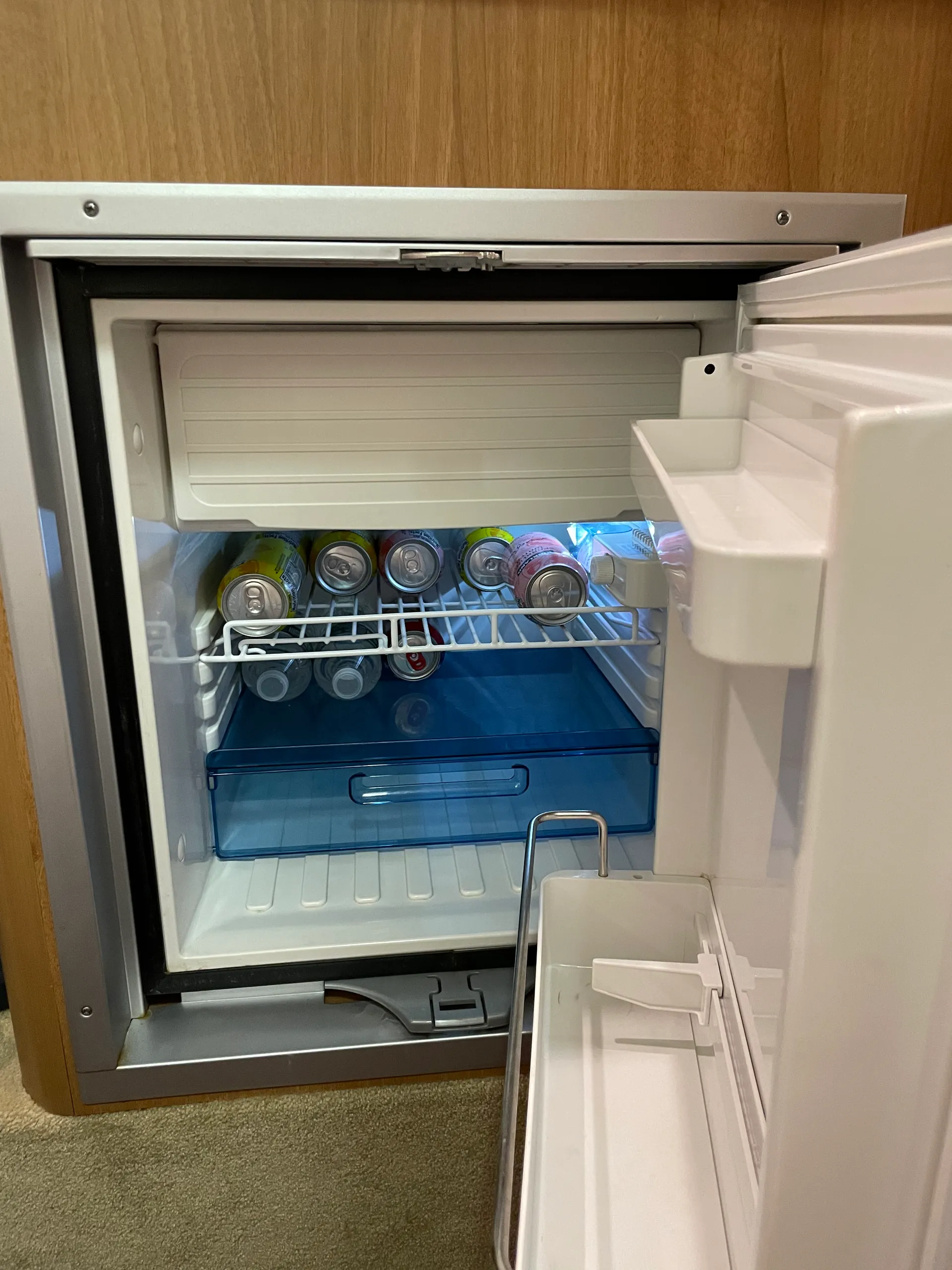 Rinker Boats 290 Express Cruiser in Stamford, CT — photo 6