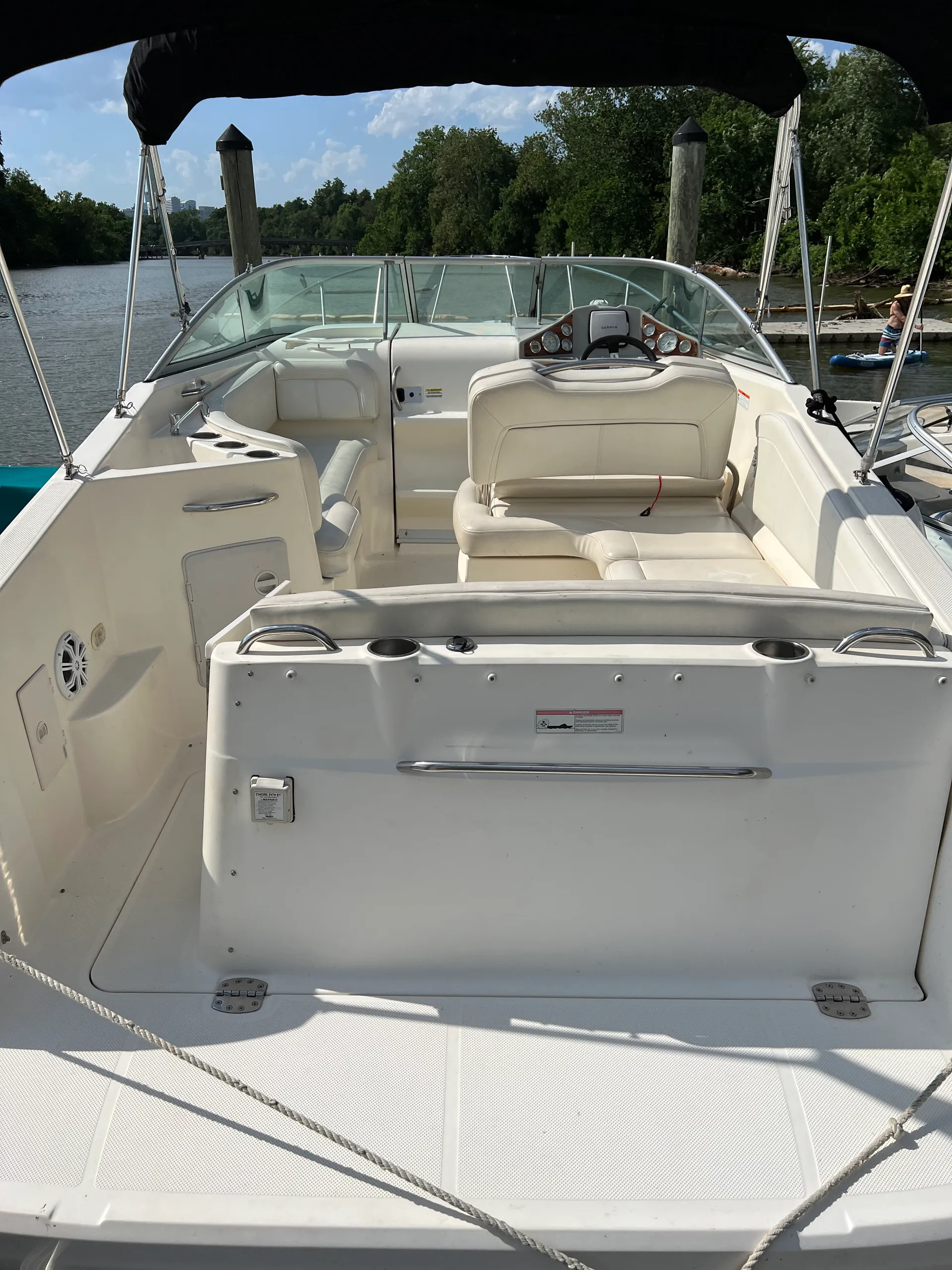 Bayliner 245 Cruiser in Arlington, VA — photo 8
