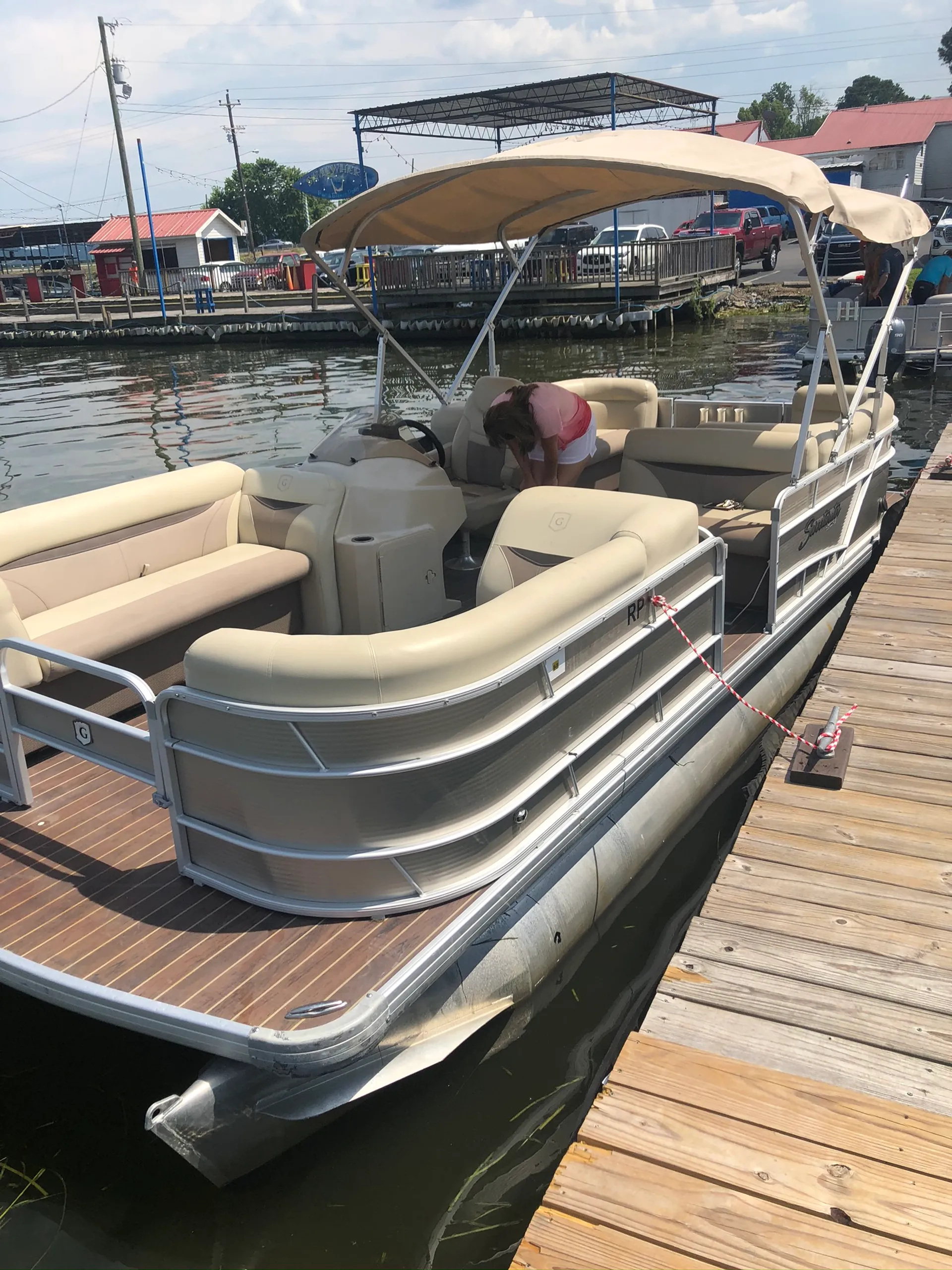 GODFREY MARINE SWEETWATER 220 in Shelby, AL — photo 3