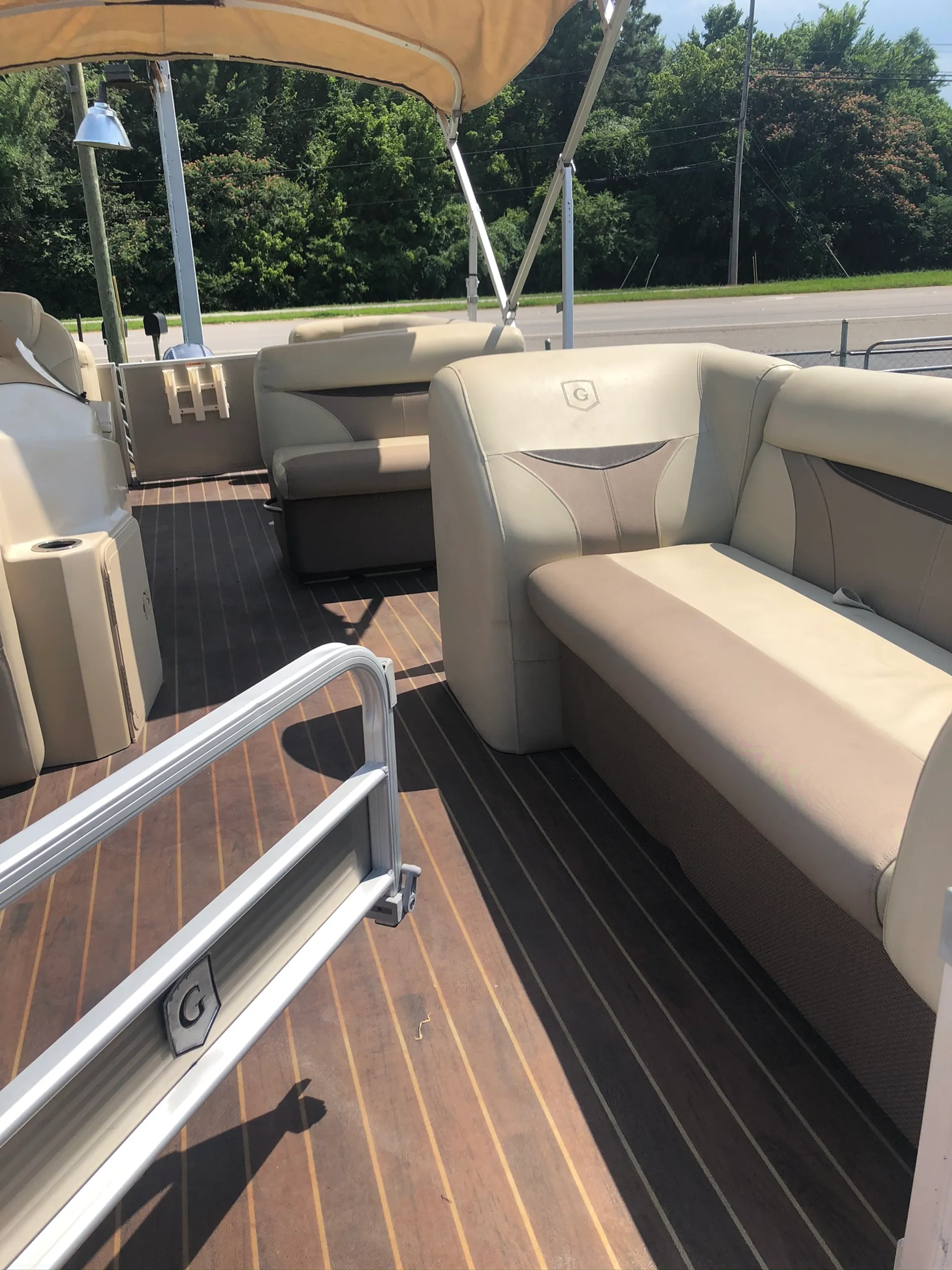 GODFREY MARINE SWEETWATER 220 in Shelby, AL — photo 4