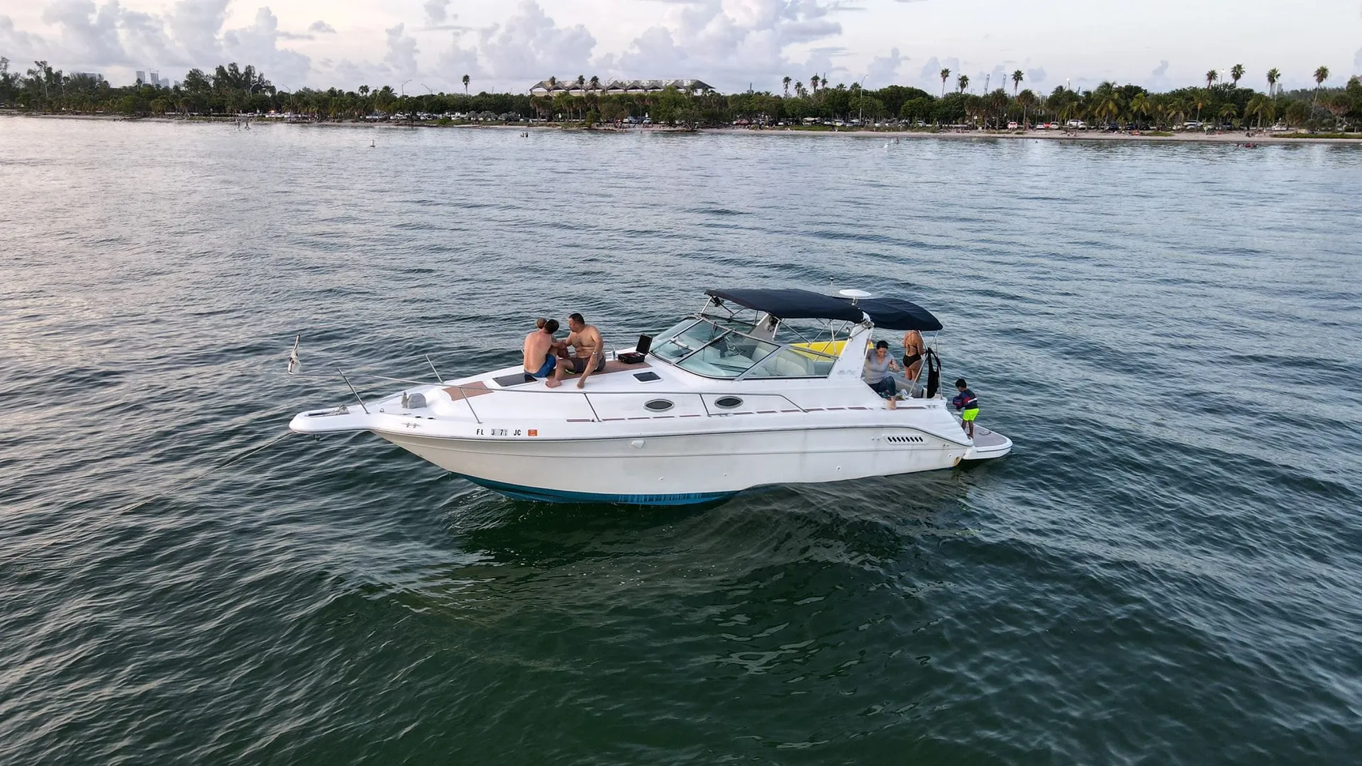 Sea Ray Boats IO1074645 in Miami, FL — photo 7