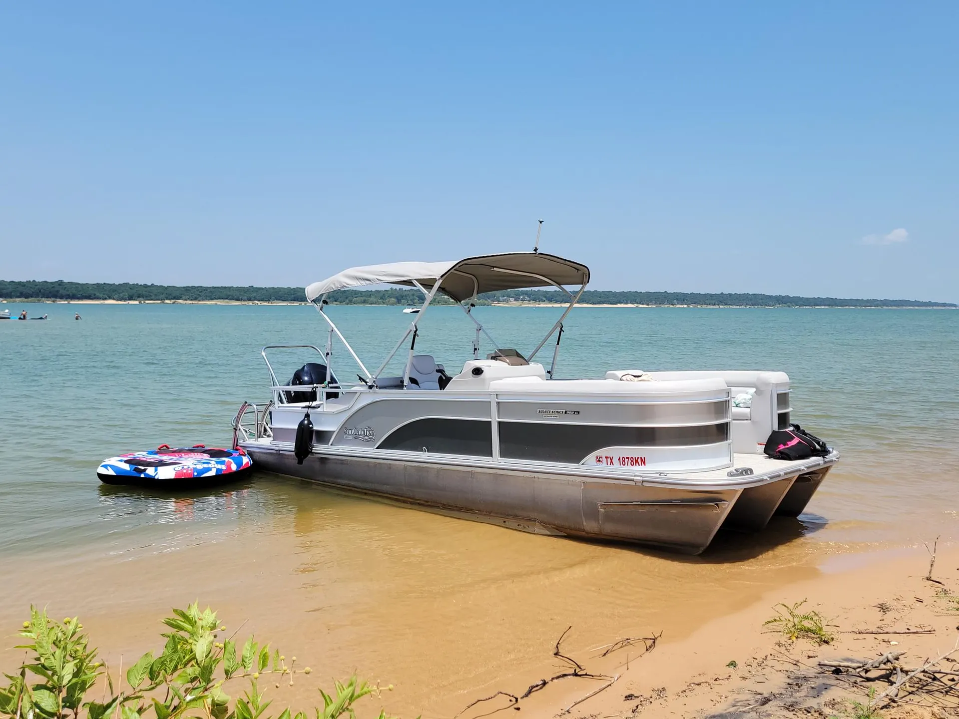 2021 Tritoon Ready for fishing, tubing & memories