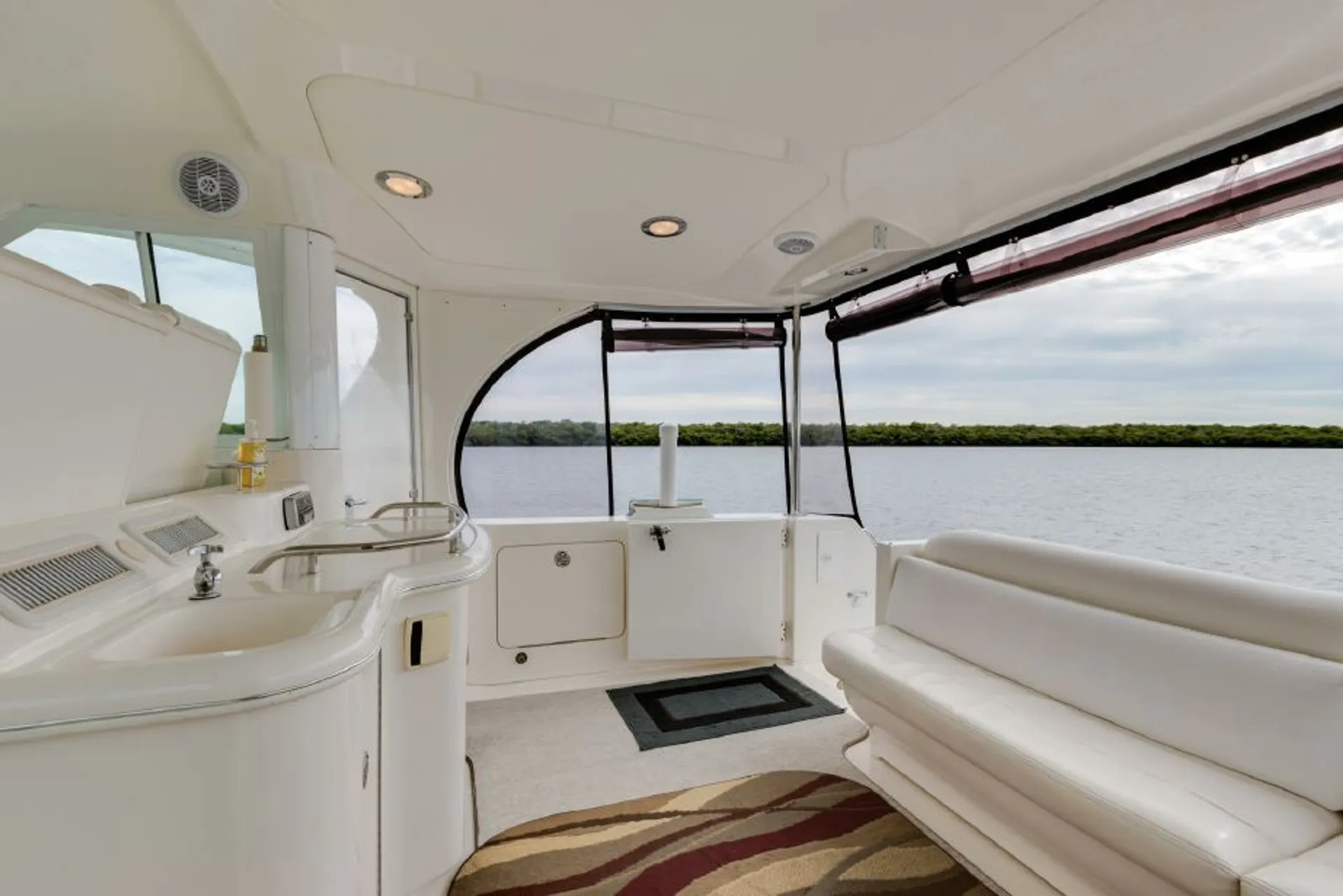 Always a Great Day on a Sea Ray Motor Yacht.