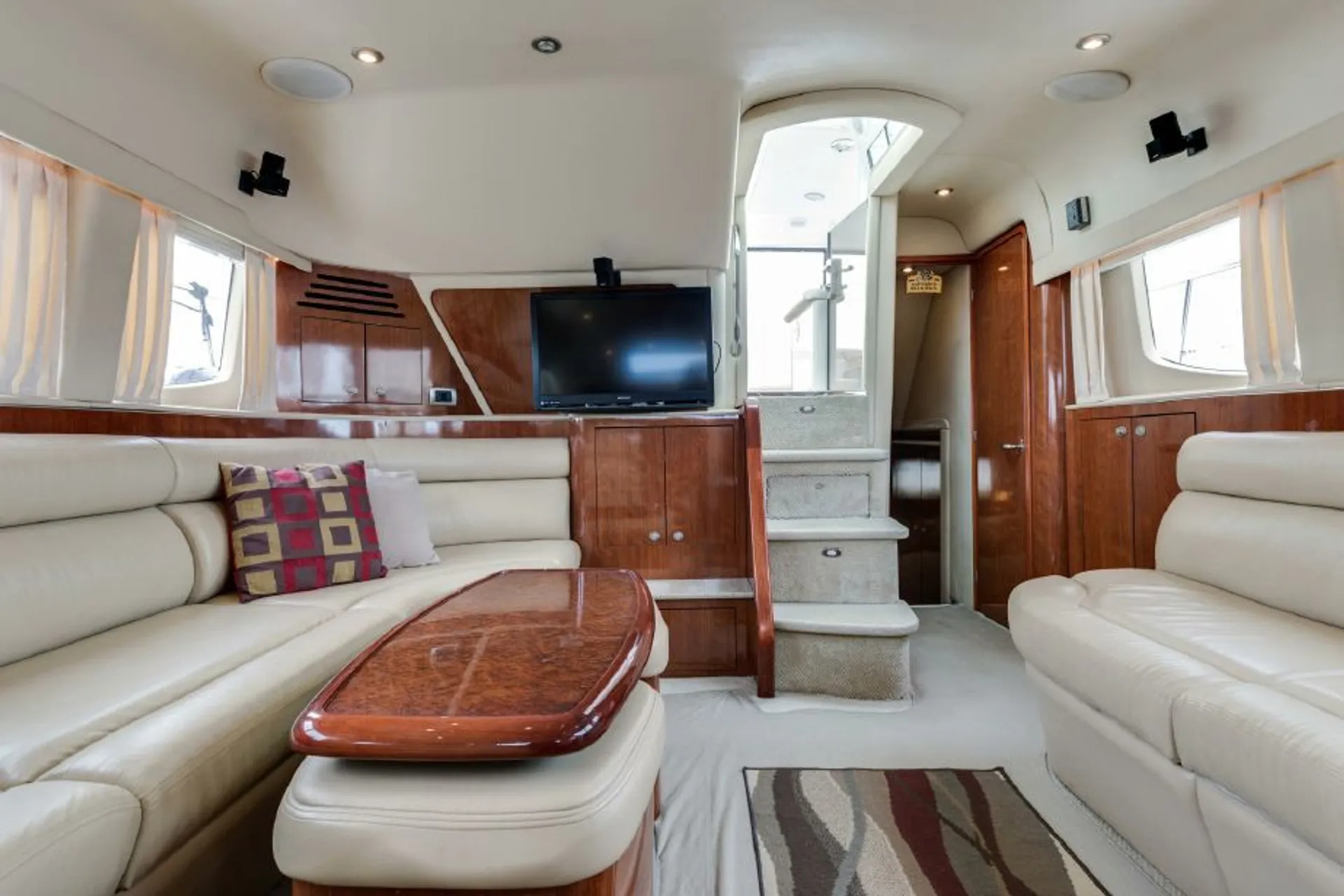 Always a Great Day on a Sea Ray Motor Yacht.