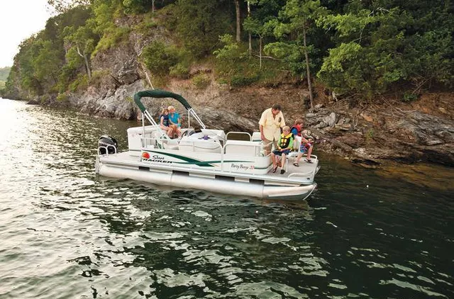 Rent a Sun Tracker by Tracker Marine pontoon in Midlothian, TX near me