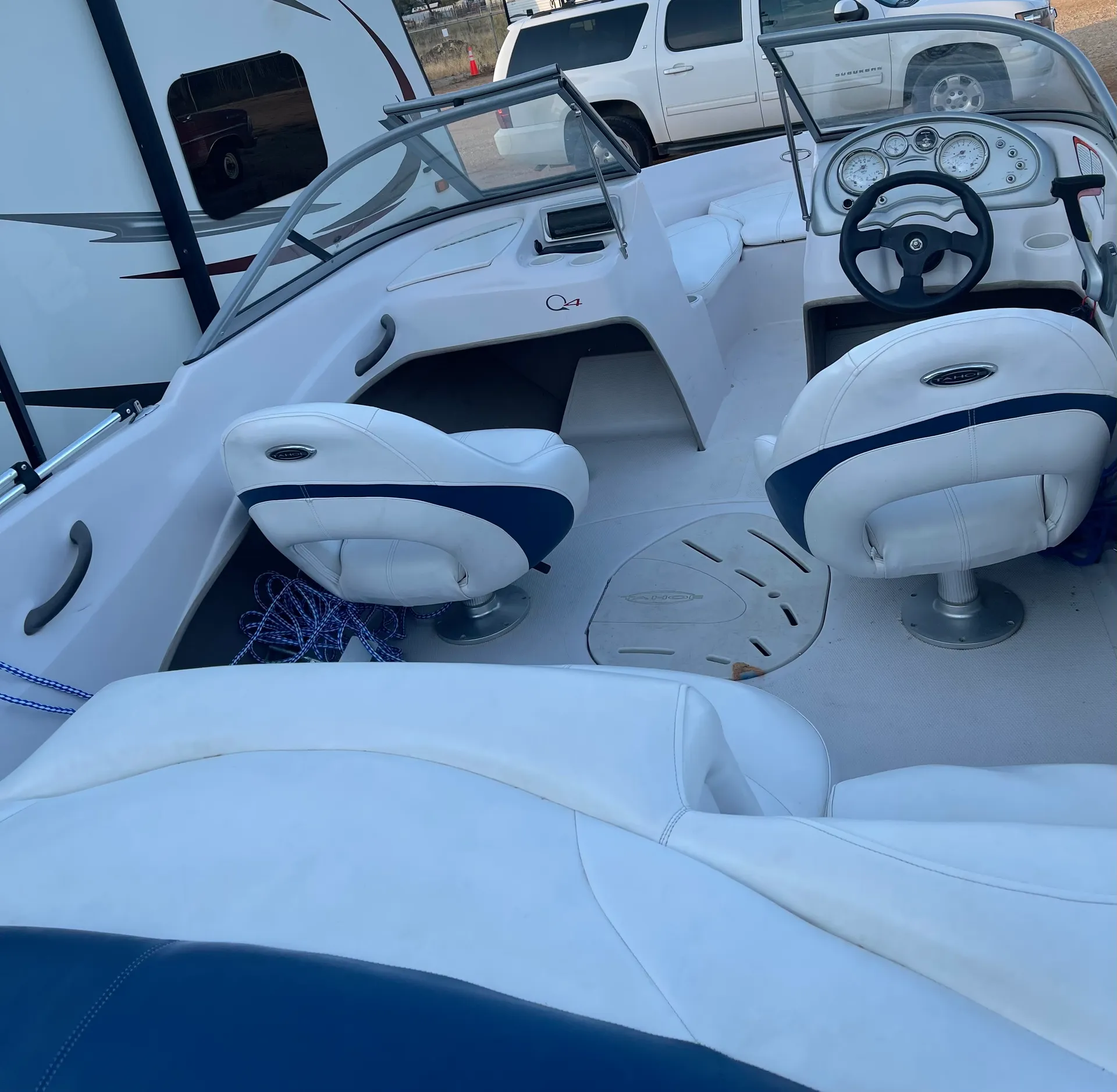 Tahoe by Tracker Marine Q4SF Ski/Fish W/90ELPTO  in New Braunfels, TX — photo 5
