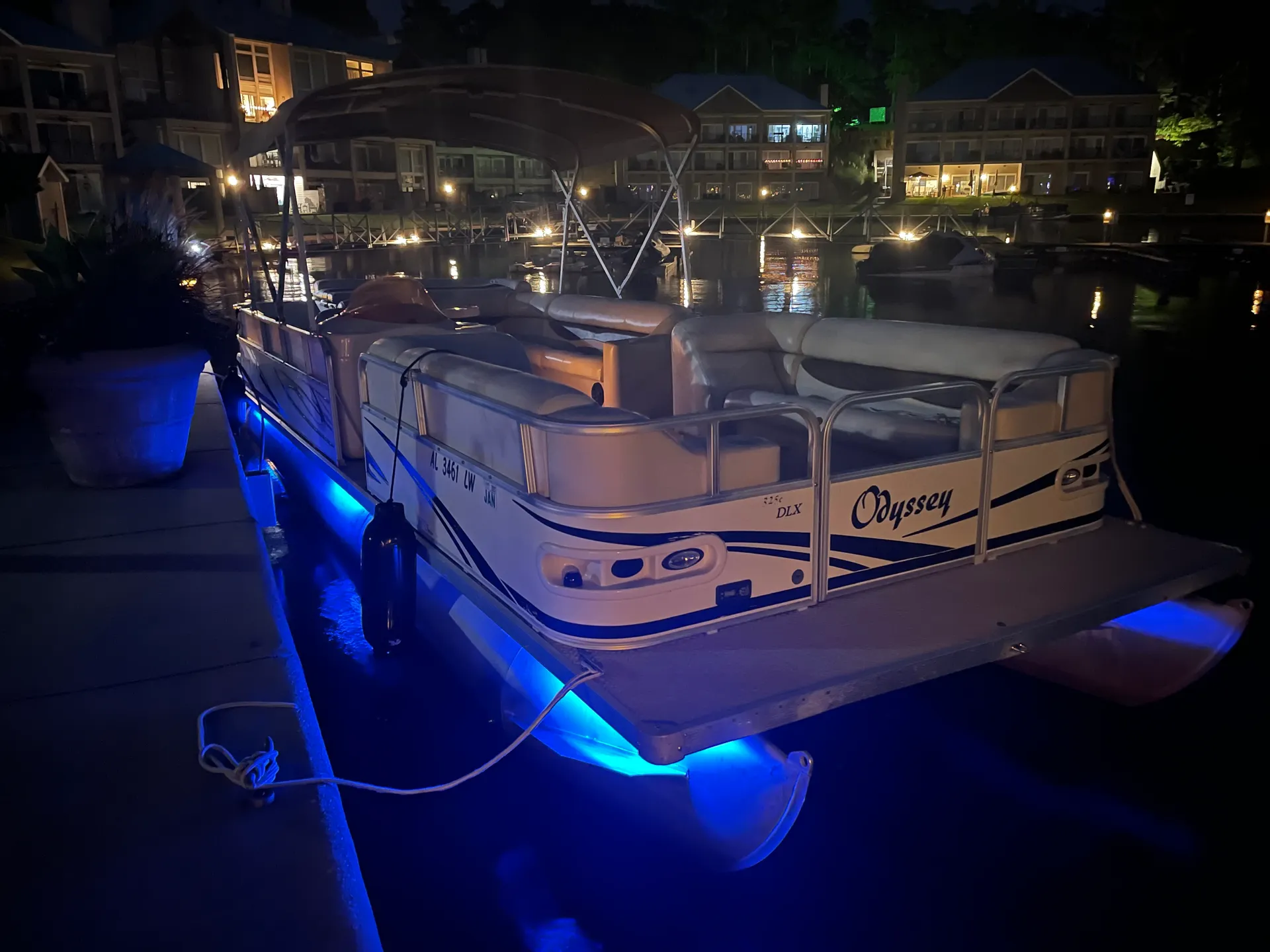 Odyssey Pontoons 325C in Dadeville, AL — photo 3