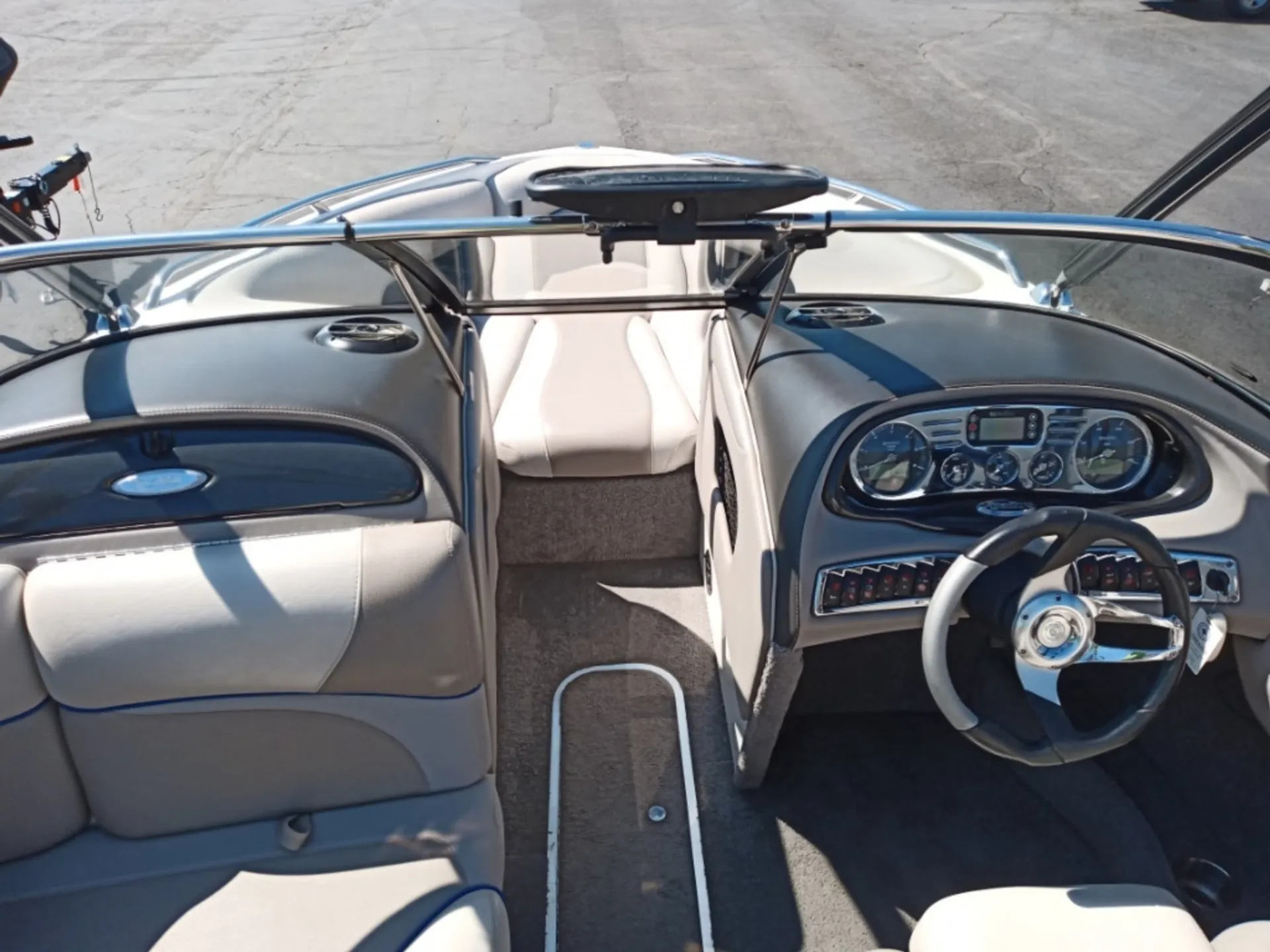 Malibu Boats Wakesetter 247 LSV in Lake Tapps, WA — photo 2