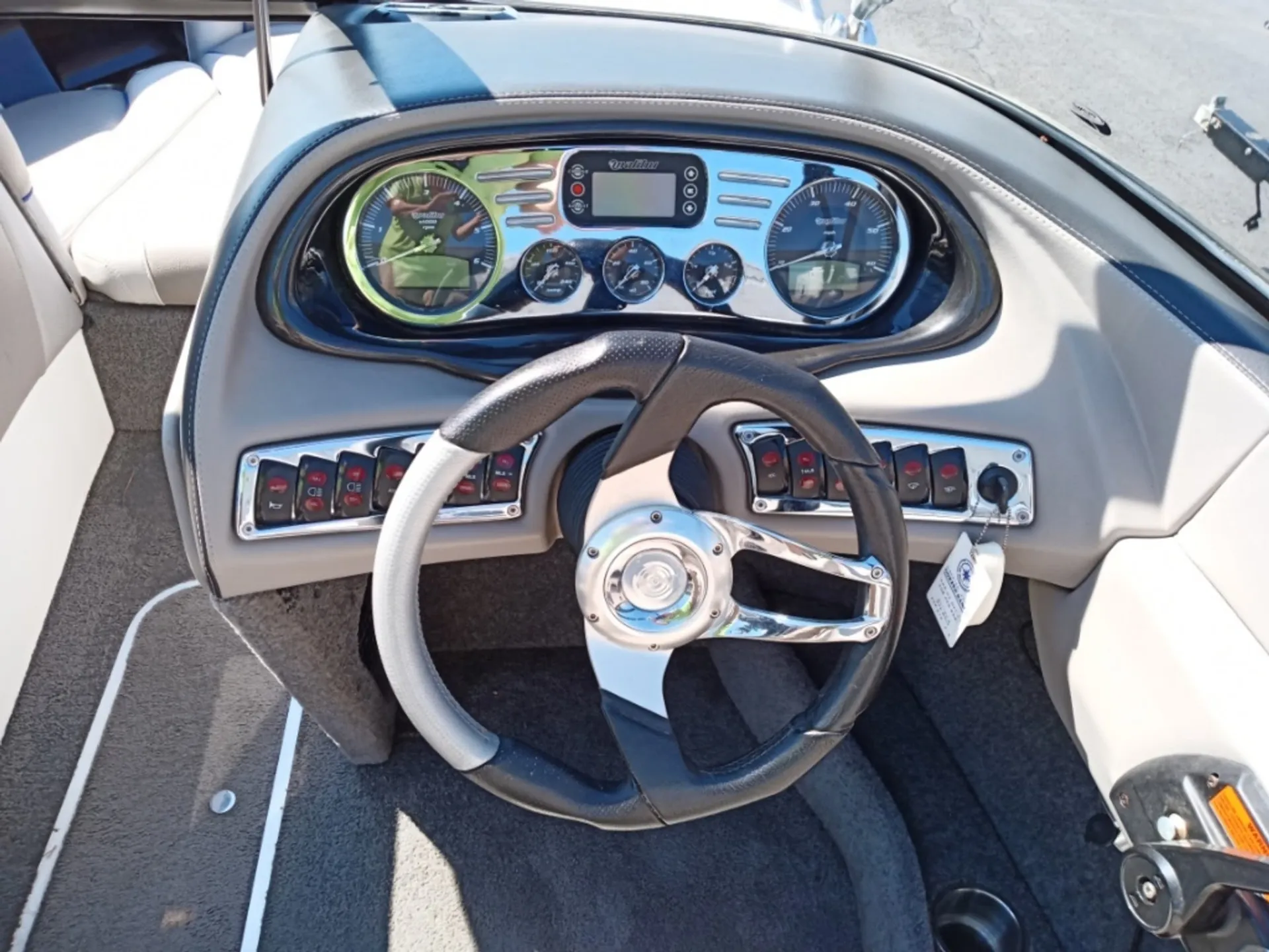 Malibu Boats Wakesetter 247 LSV in Lake Tapps, WA — photo 3