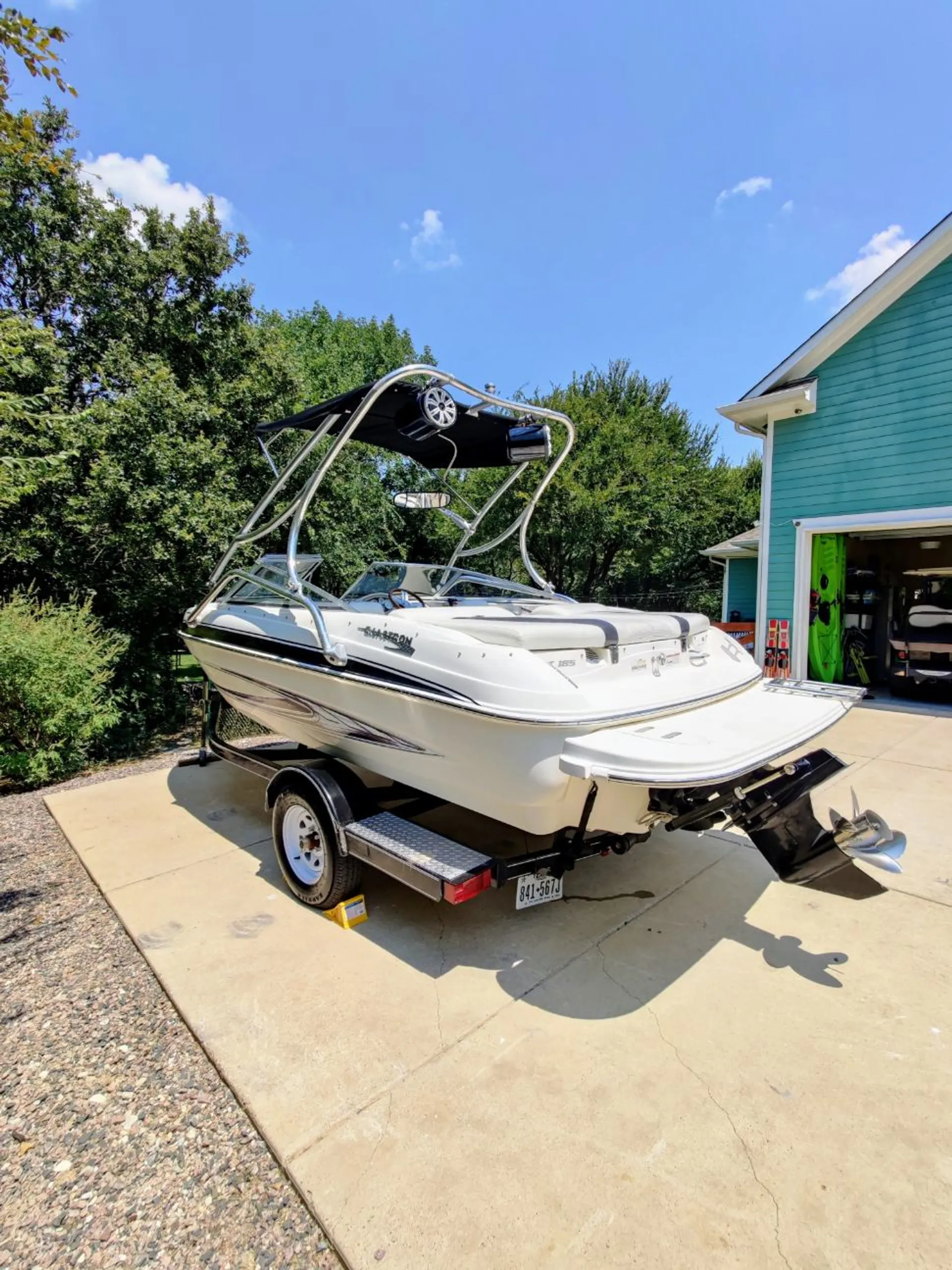 Glastron Boats GT185 in Oak Point, TX — photo 3
