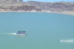 Summer Kickoff Deal! / 24’ Pontoon. We deliver! Free drone pics of you