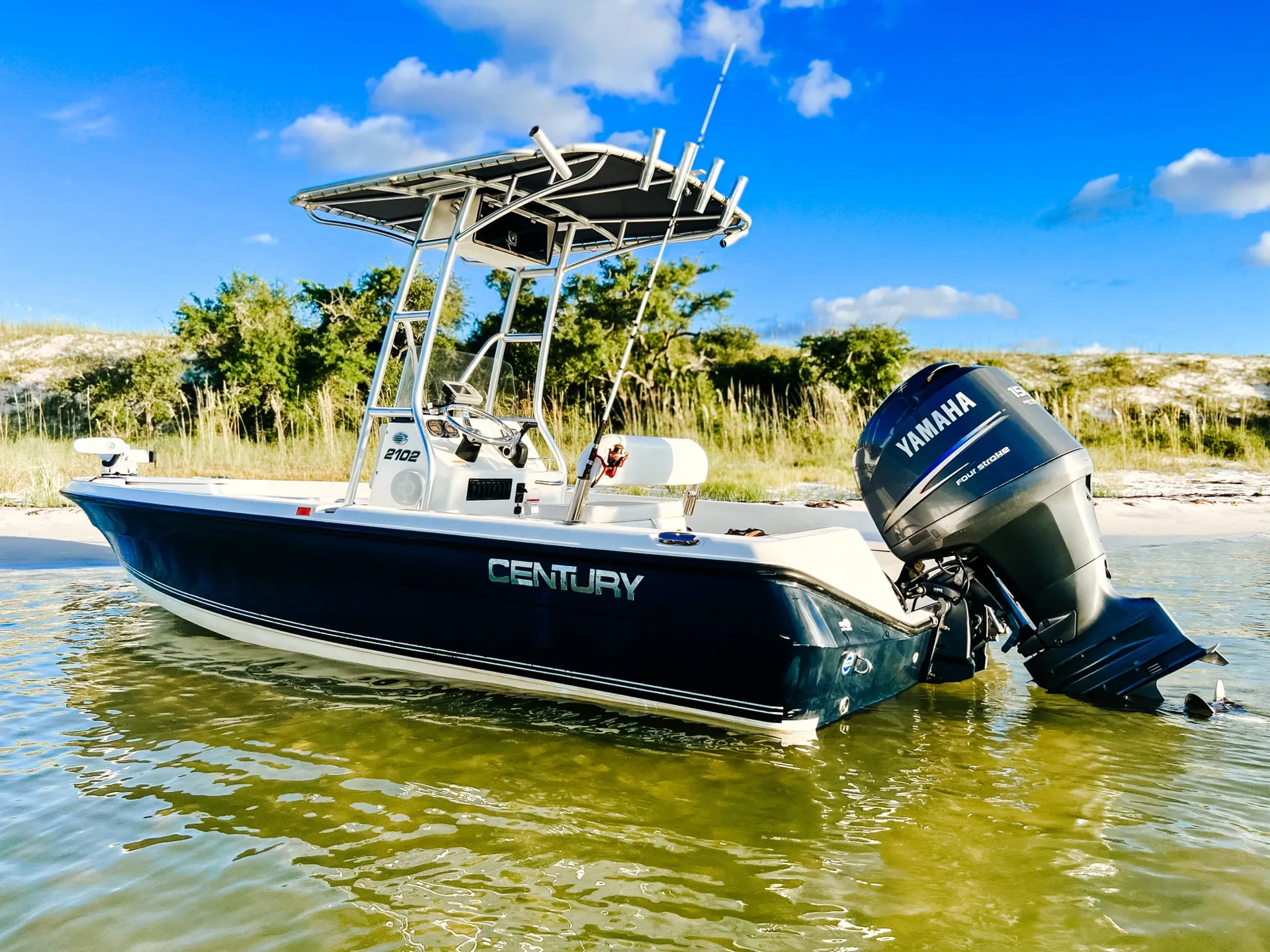 Century Boats 2102 In Shore w/F150 Yamaha in Bellview, FL — photo 6