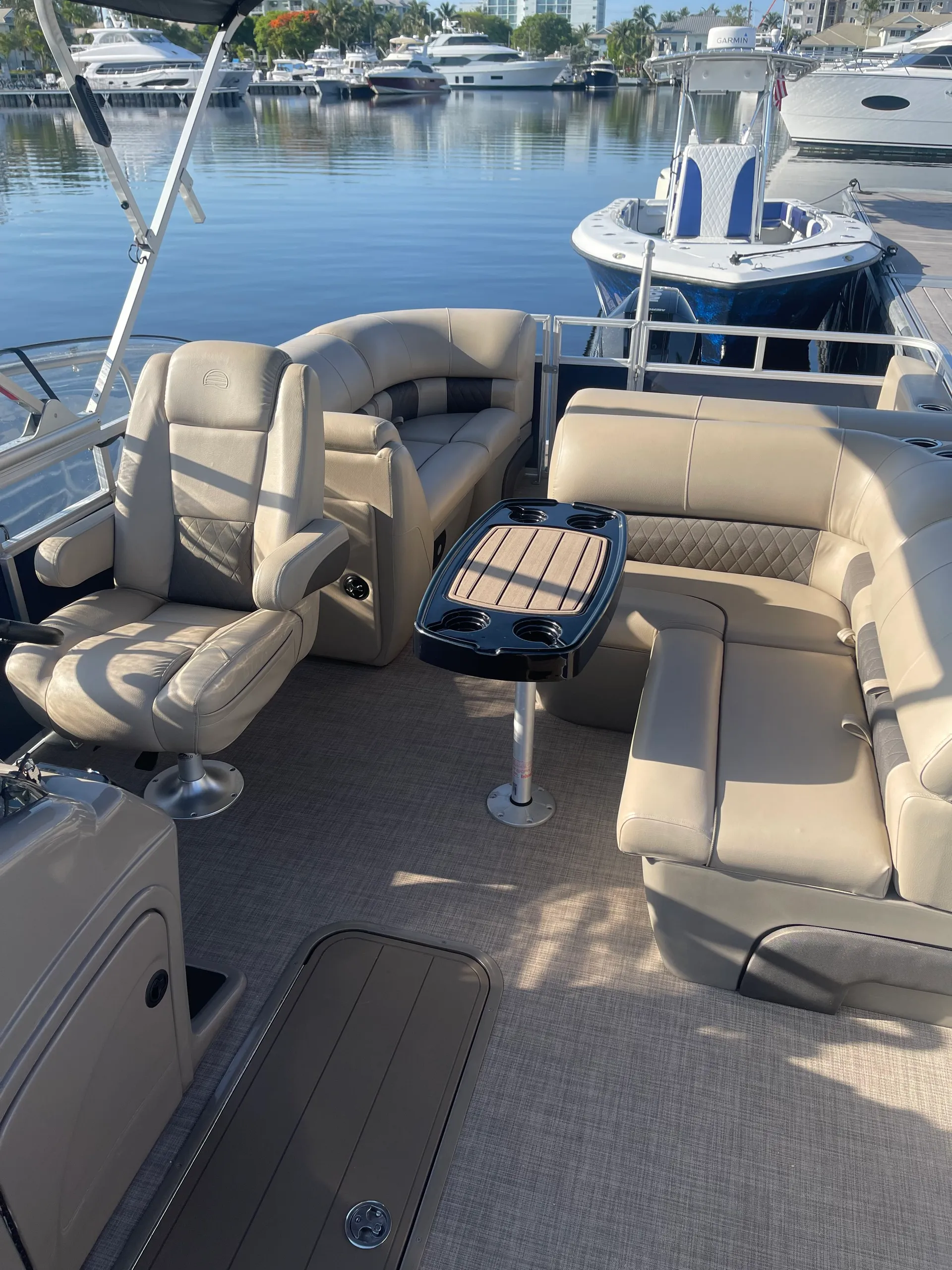 22' Sun Tracker Tritoon 200HP (Gas Partially Inluded)