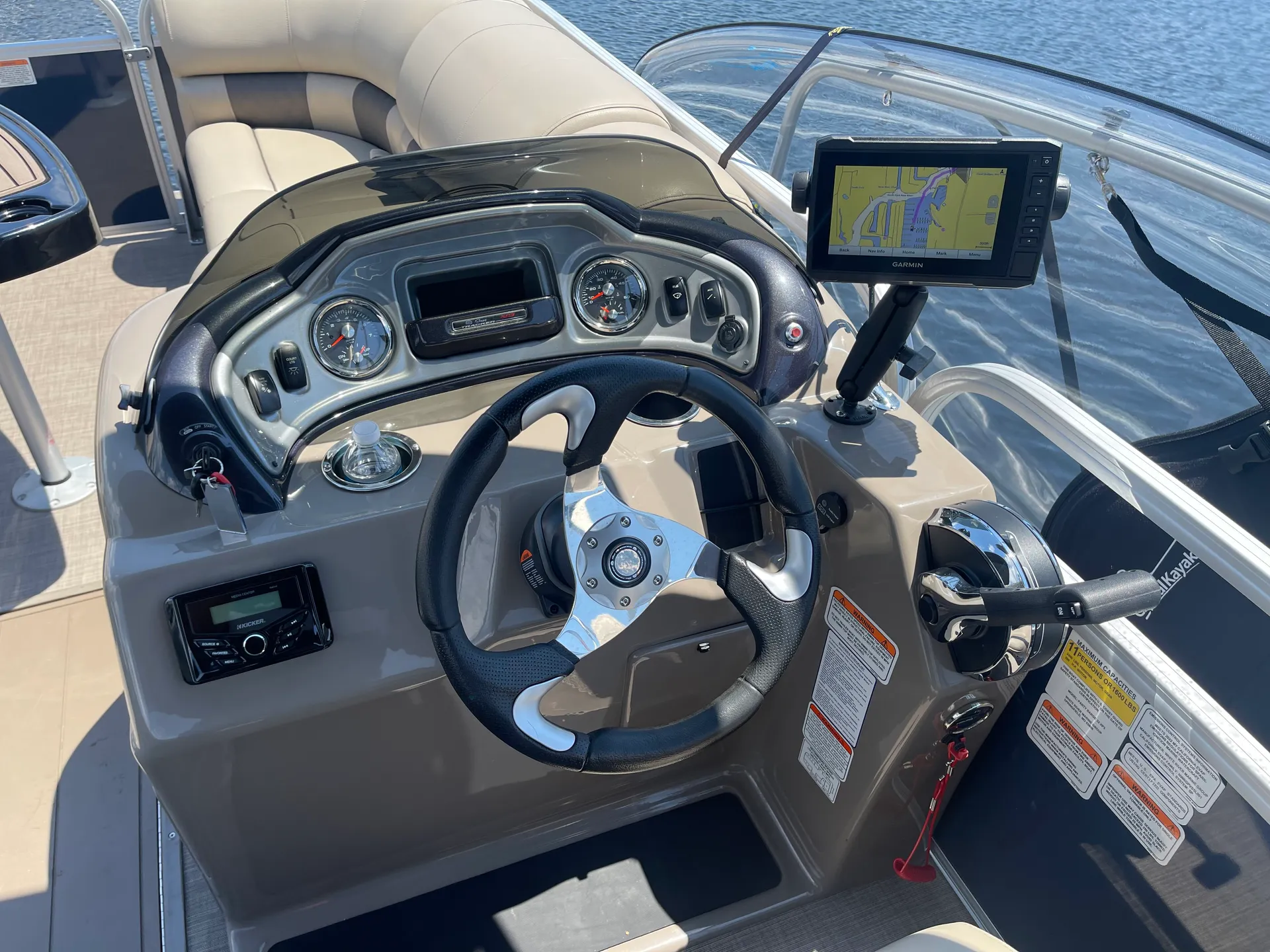 22' Sun Tracker Tritoon 200HP (Gas Partially Inluded)