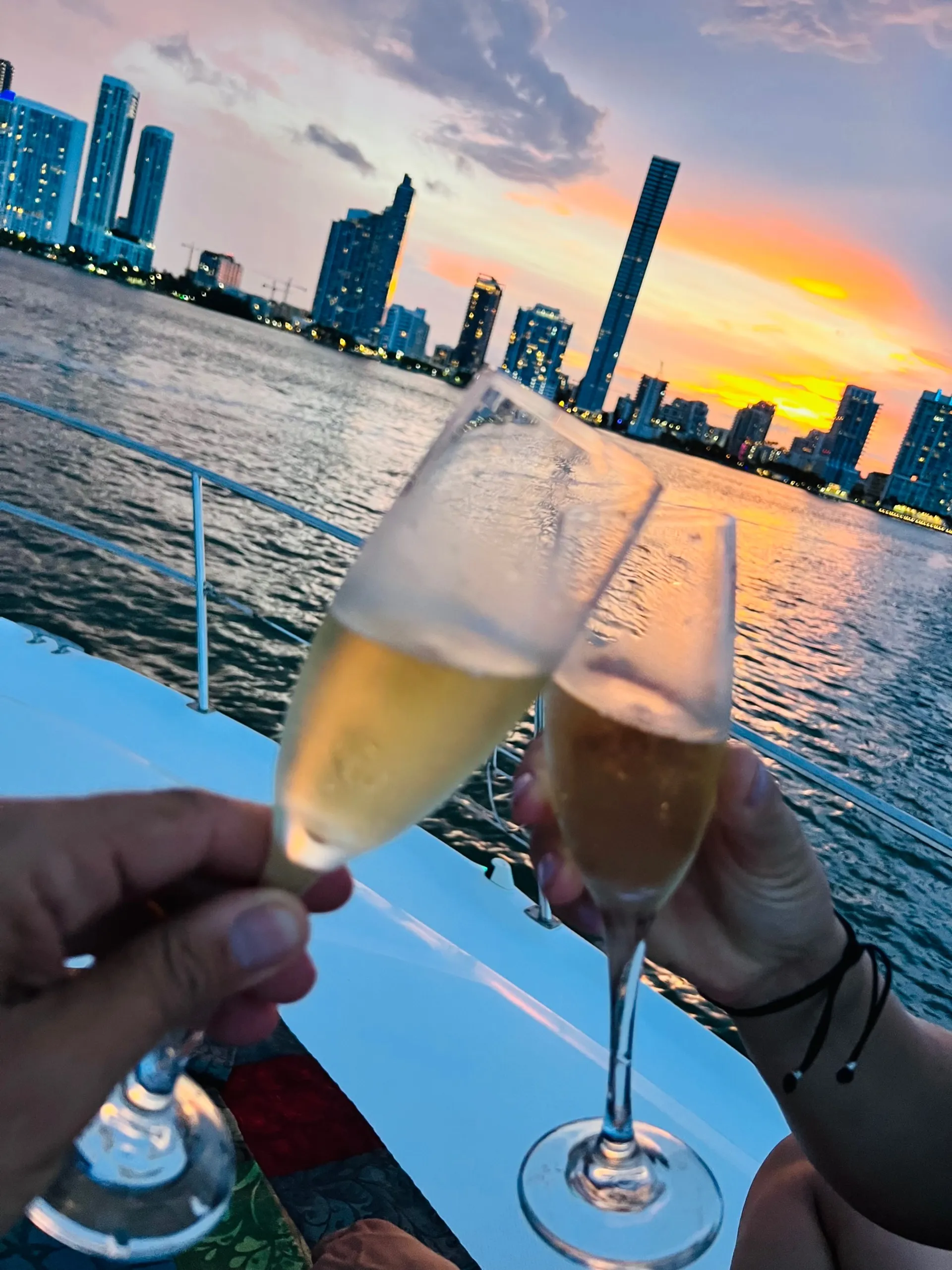 45' Sea Ray Birthday • Free Hour • Best Crew