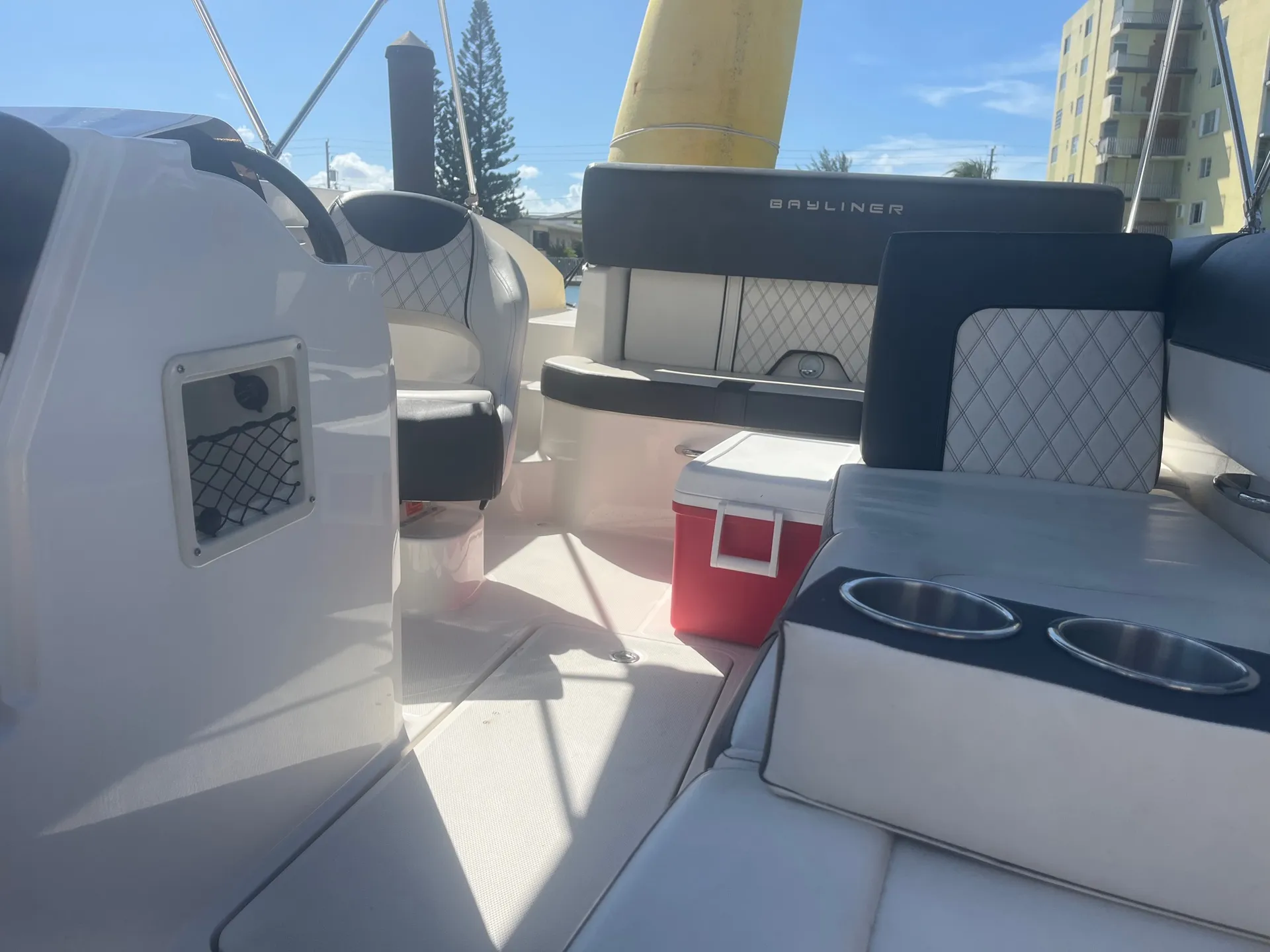 BAYLINER DX2000 in North Miami Beach, FL — photo 9