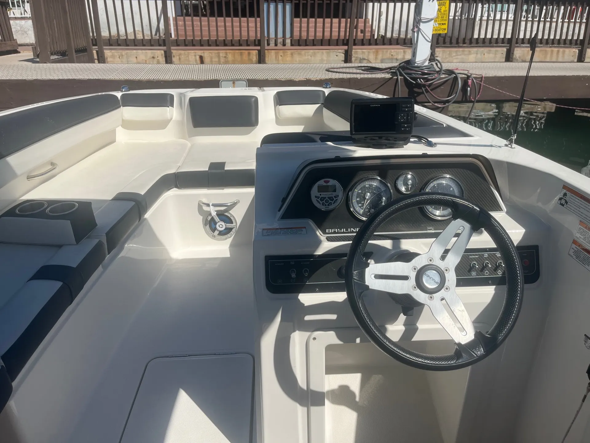 BAYLINER DX2000 in North Miami Beach, FL — photo 4