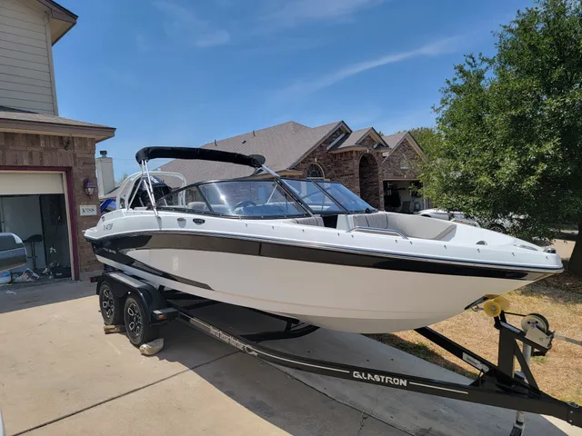 Rent a GLASTRON BOATS bow rider in Waco, TX near me