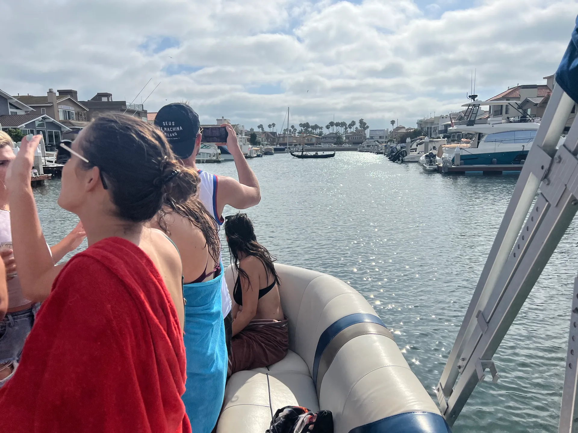 Encore Bentley Bentley Encore 240 Cruise in San Diego, CA — photo 8