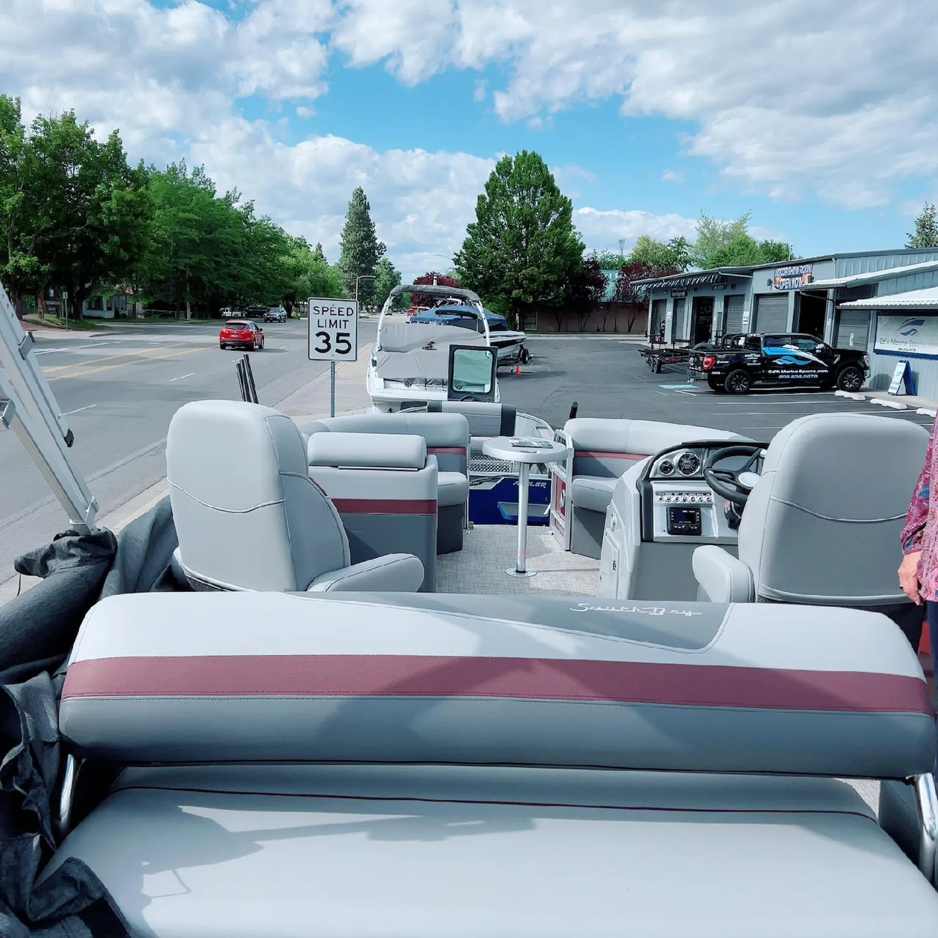 COOL BREEZE party boat