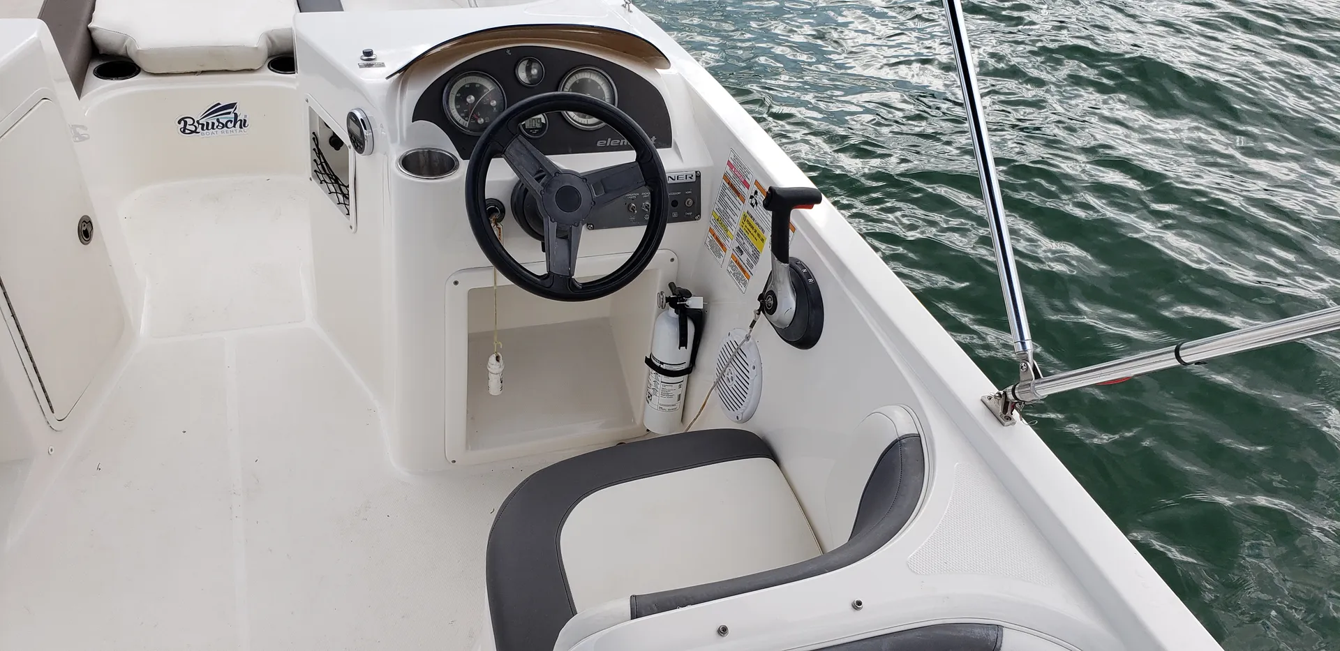 Bayliner Element E21 with 115 HP Engine in Miami, FL — photo 6