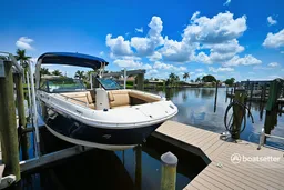 Sea Ray SDX 270 350HP up to 14 People