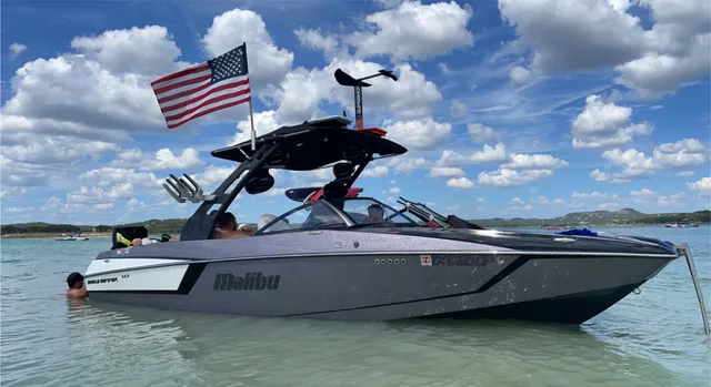 Rent a MALIBU BOATS ski and wakeboard in Austin, TX near me