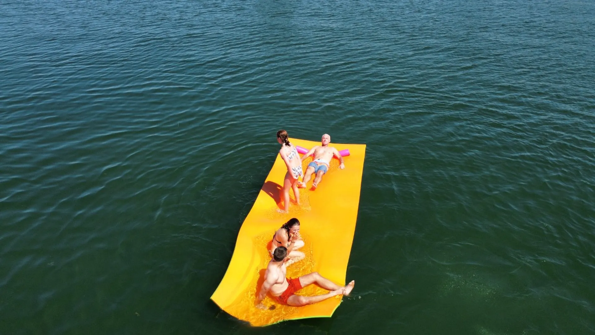 SEA RAY BOATS 270 SUNDECK in Sag Harbor, NY — photo 2