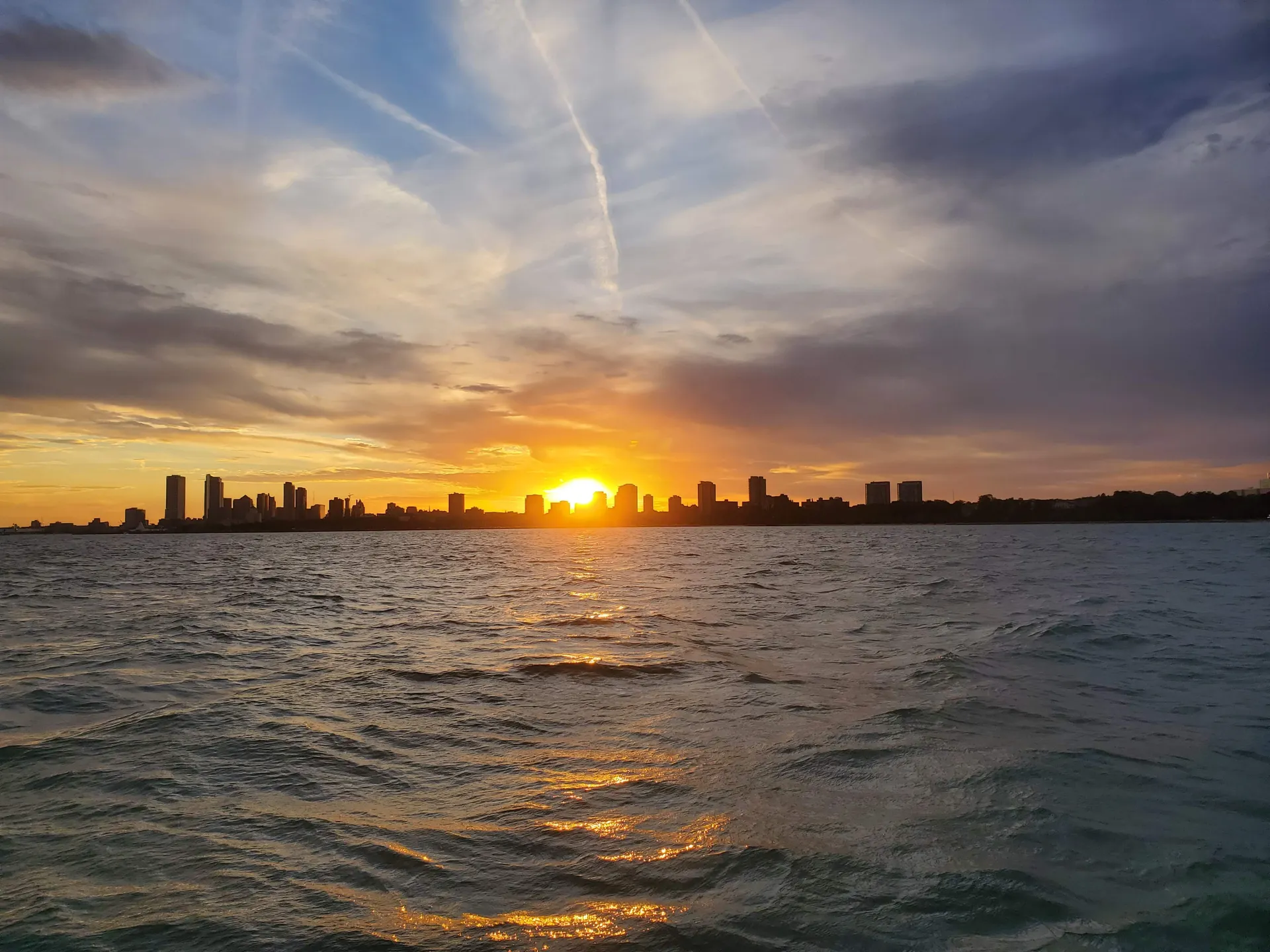 Charter this beautiful Catalina from Milwaukee, WI