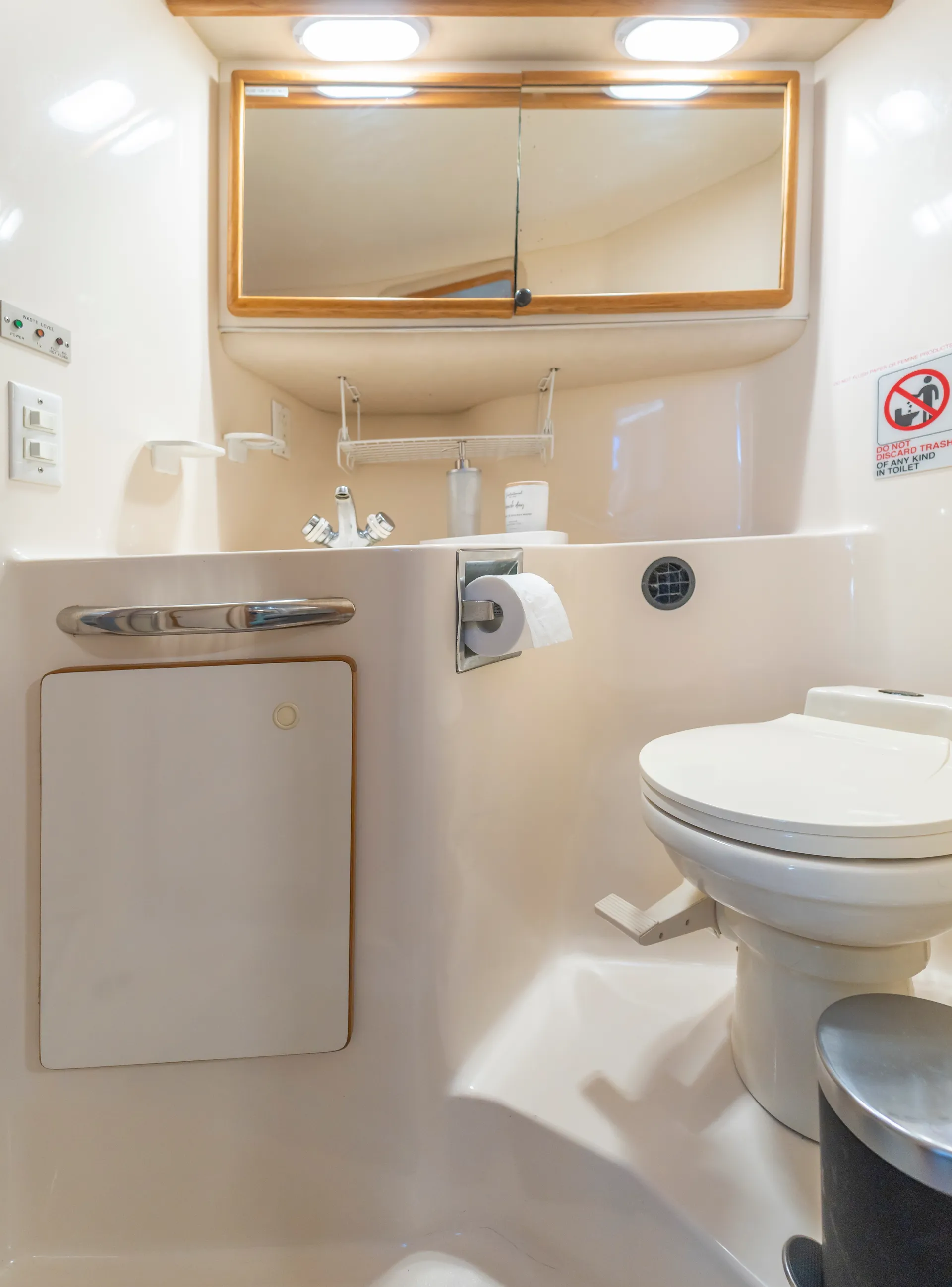 Sea Ray 50’ Yatch in Miami for up to 13 guests