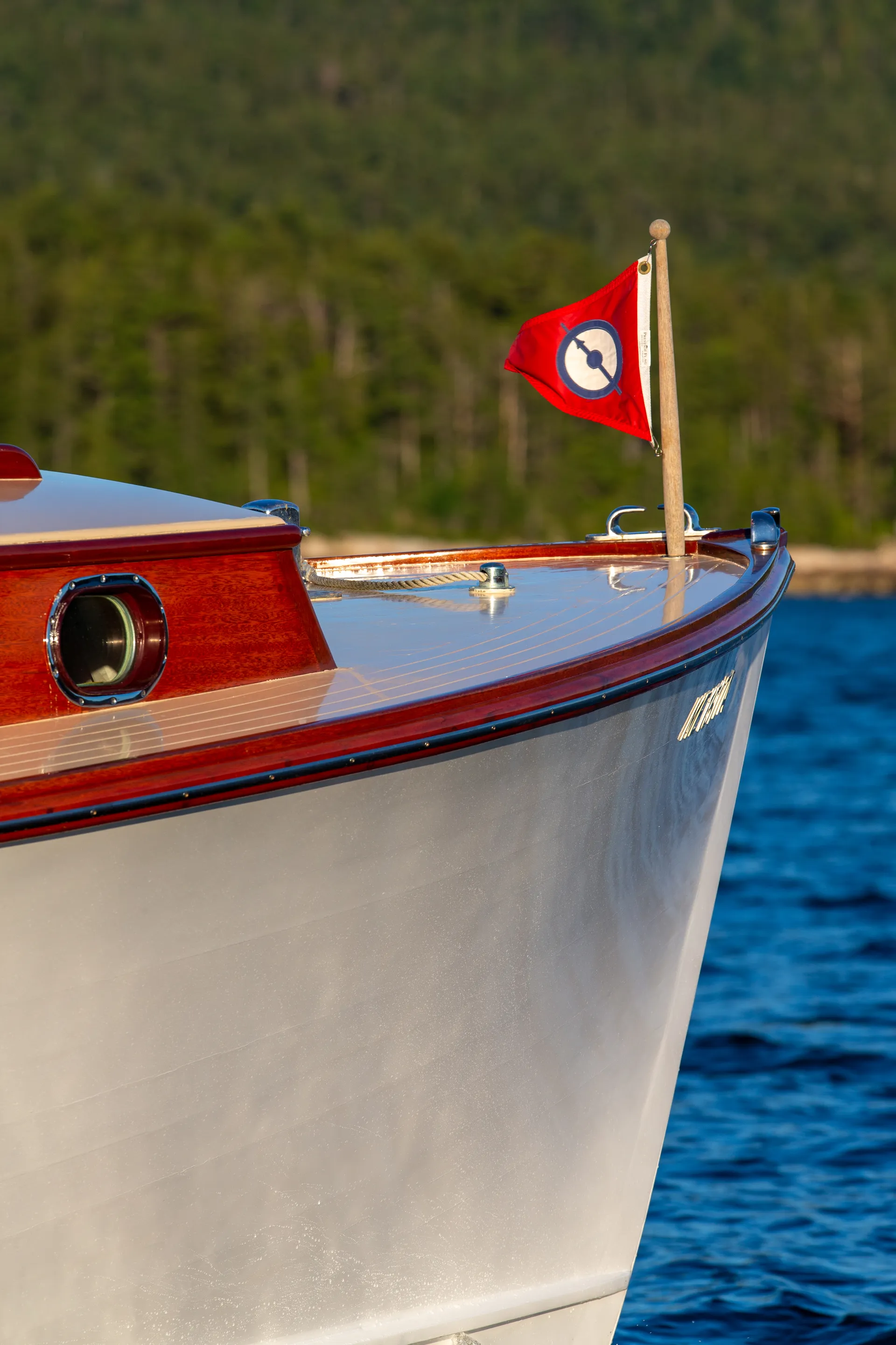Historic 42-foot wooden picnic boat “Jericho”, up to 12 passengers