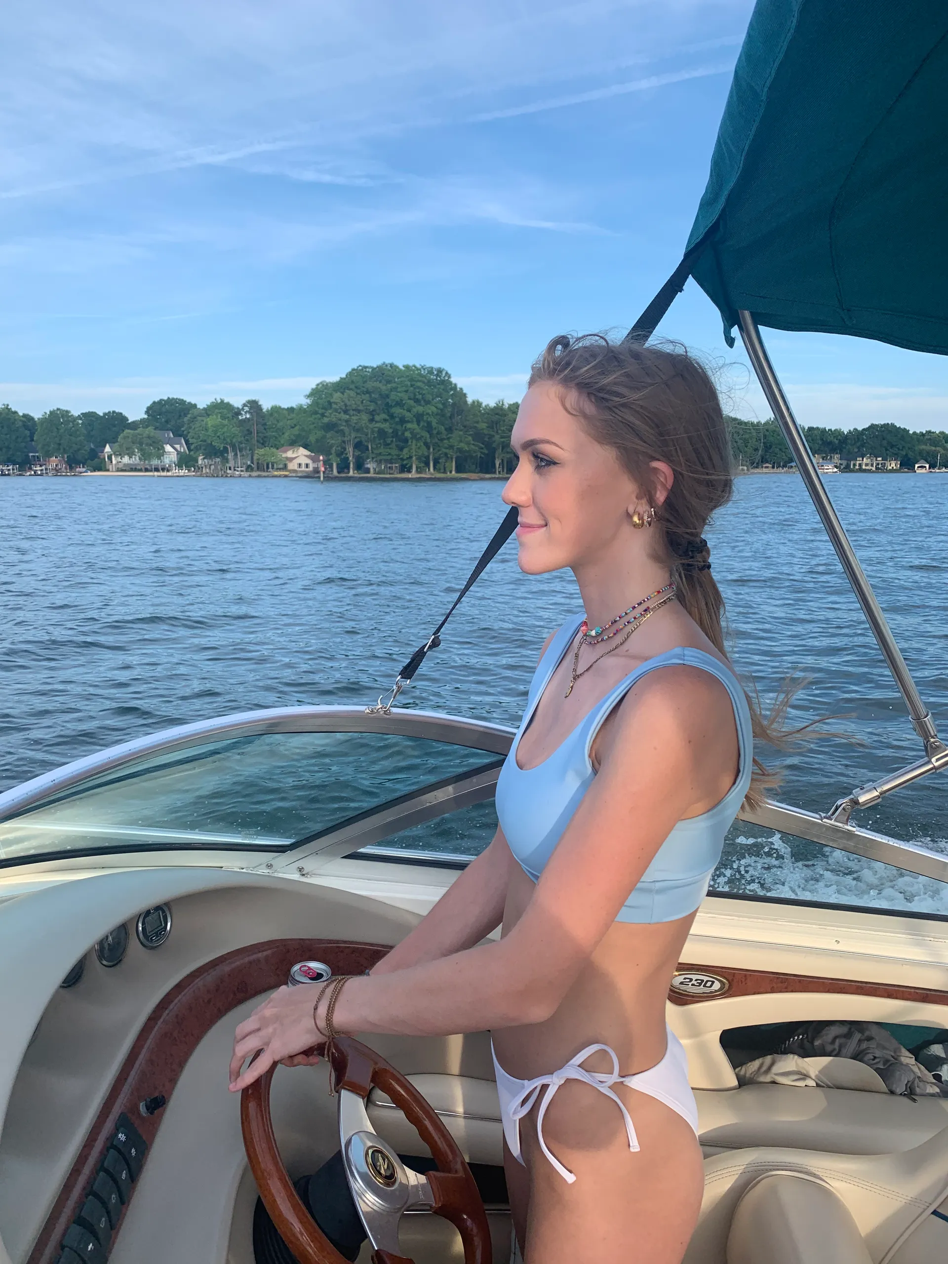 Sea Ray Boats 230 Sundancer in Cornelius, NC — photo 3