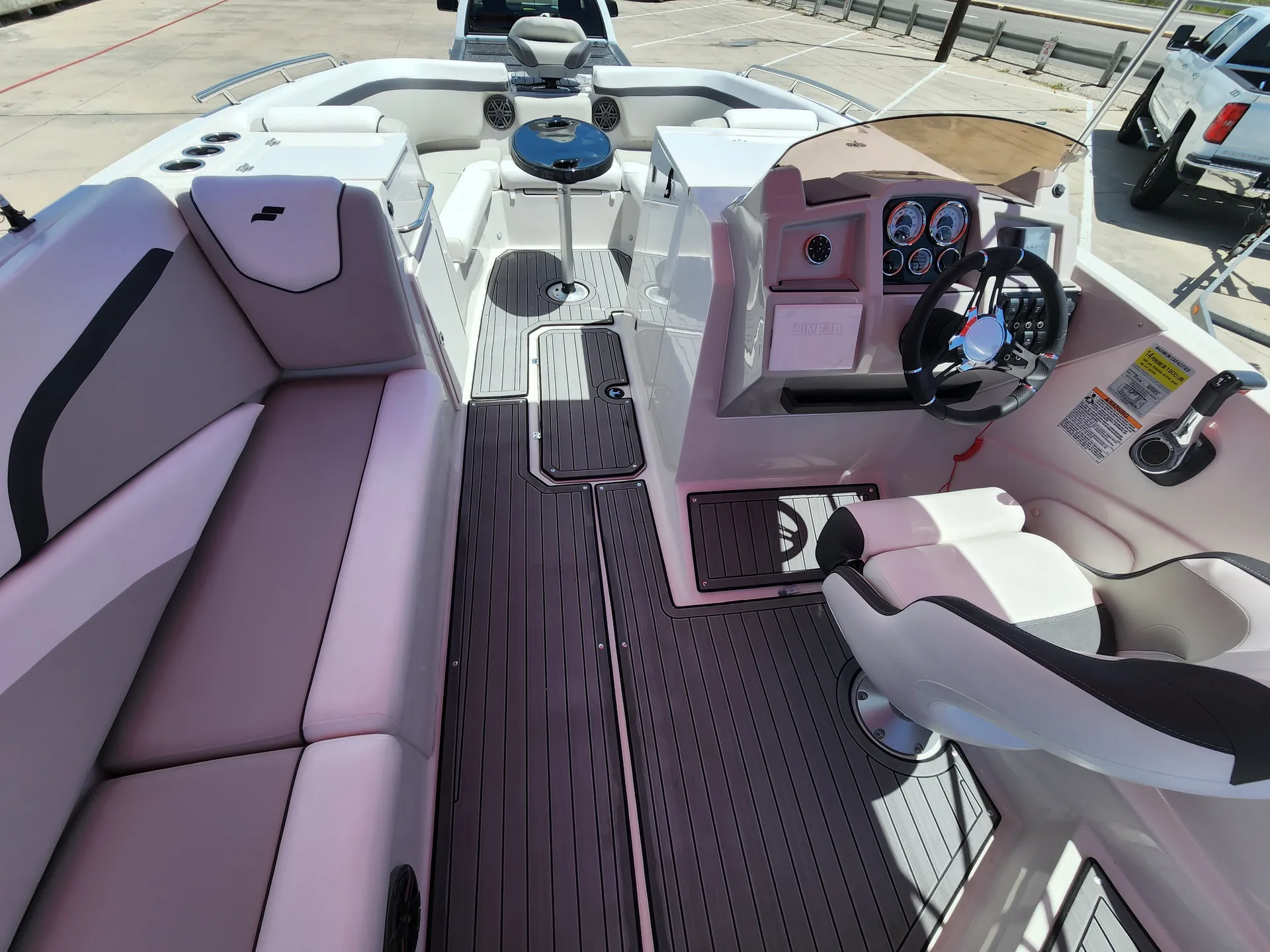 Brand NEW Starcraft SVX 231 - Spacious!