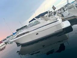 32’ Bayliner Avanti - Gone Voyage boat photo