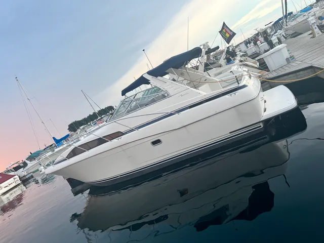 Rent a Bayliner cruiser in Chicago, IL near me