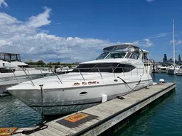 46’ Cruisers yacht with swim platform boat photo