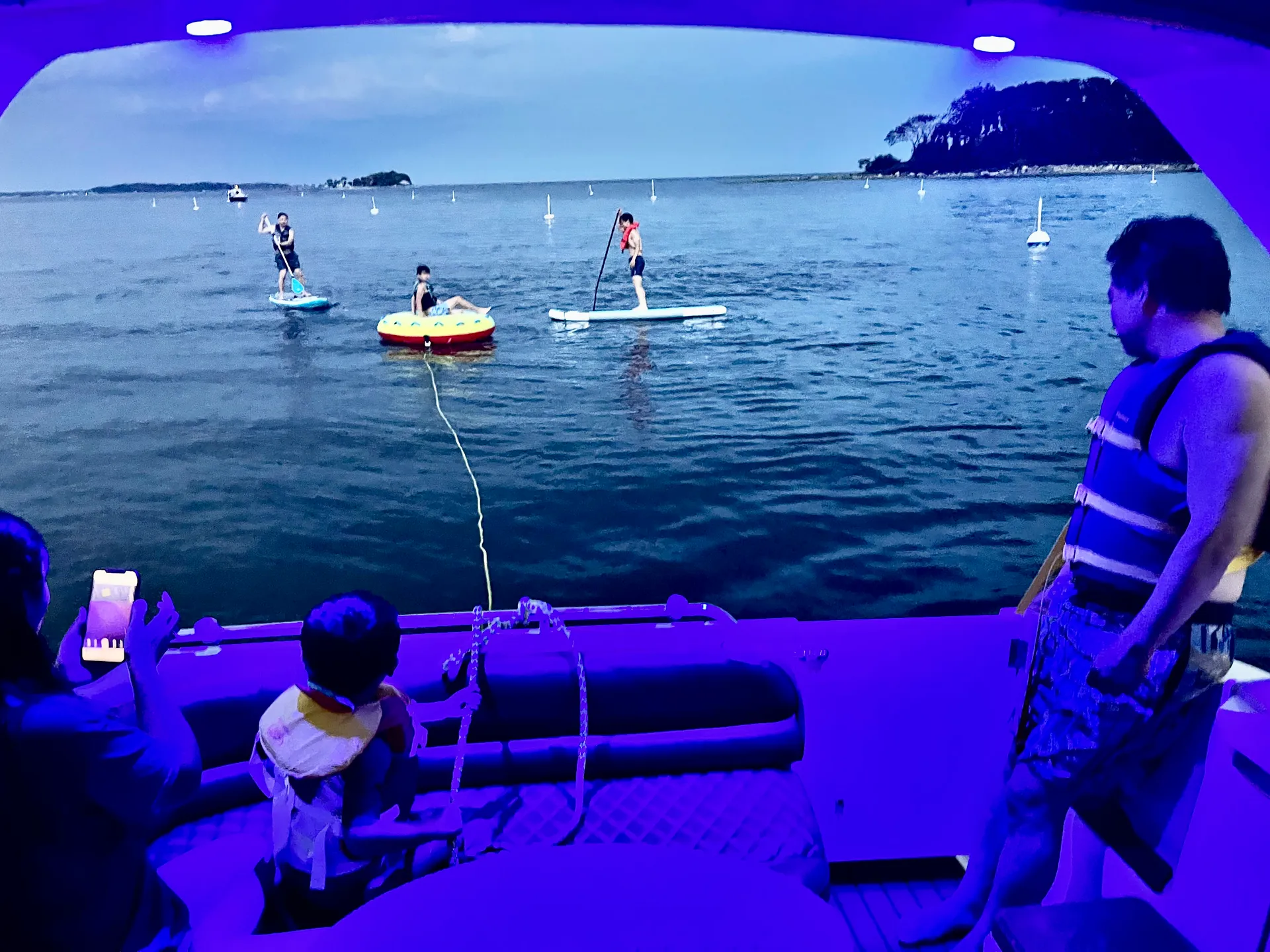 TRAVEL IN LUXURY AND STYLE ON THIS CRUISER YACHT