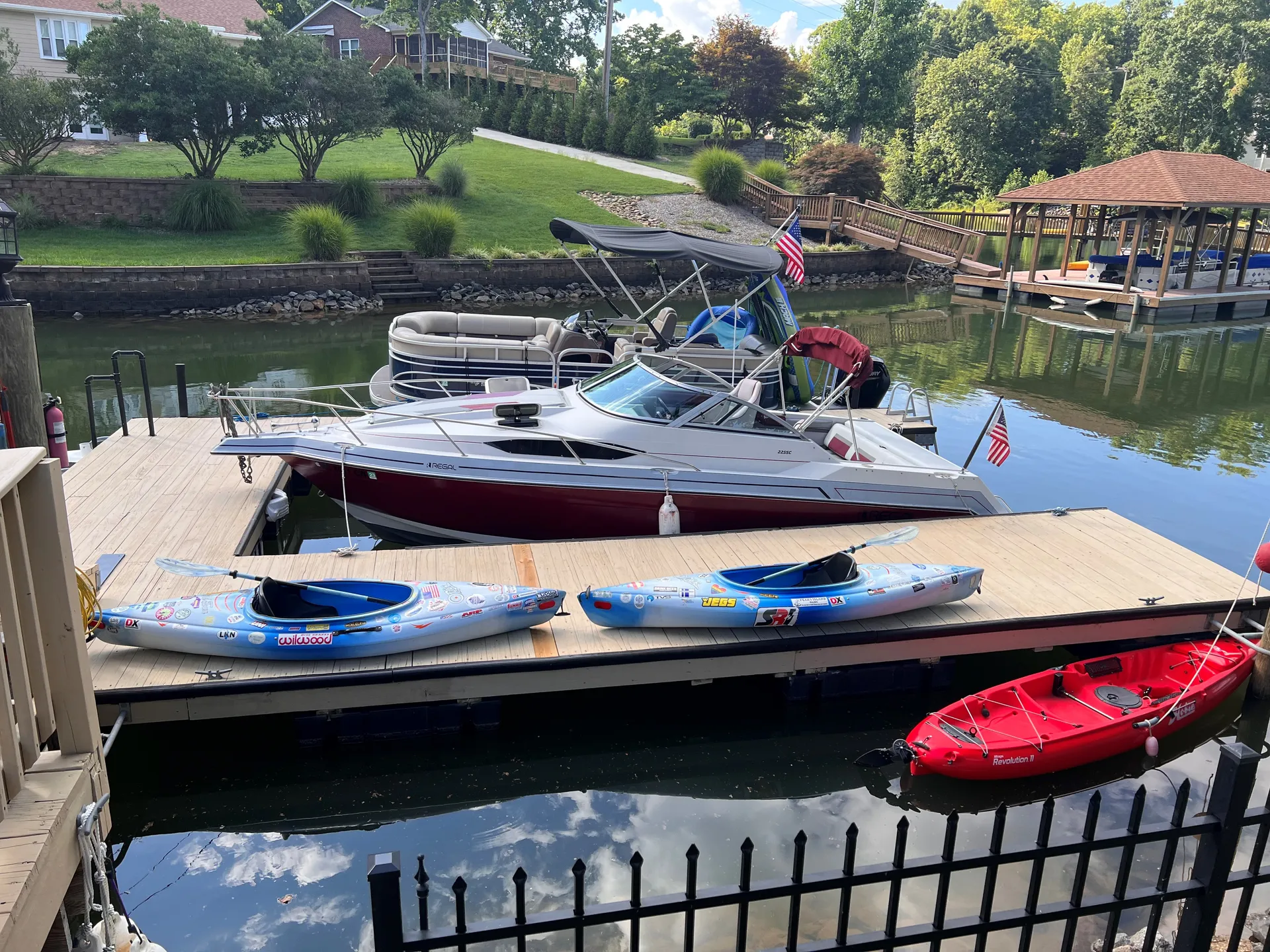 Pelican Boats 9 foot Kayak in Denver, NC — photo 2