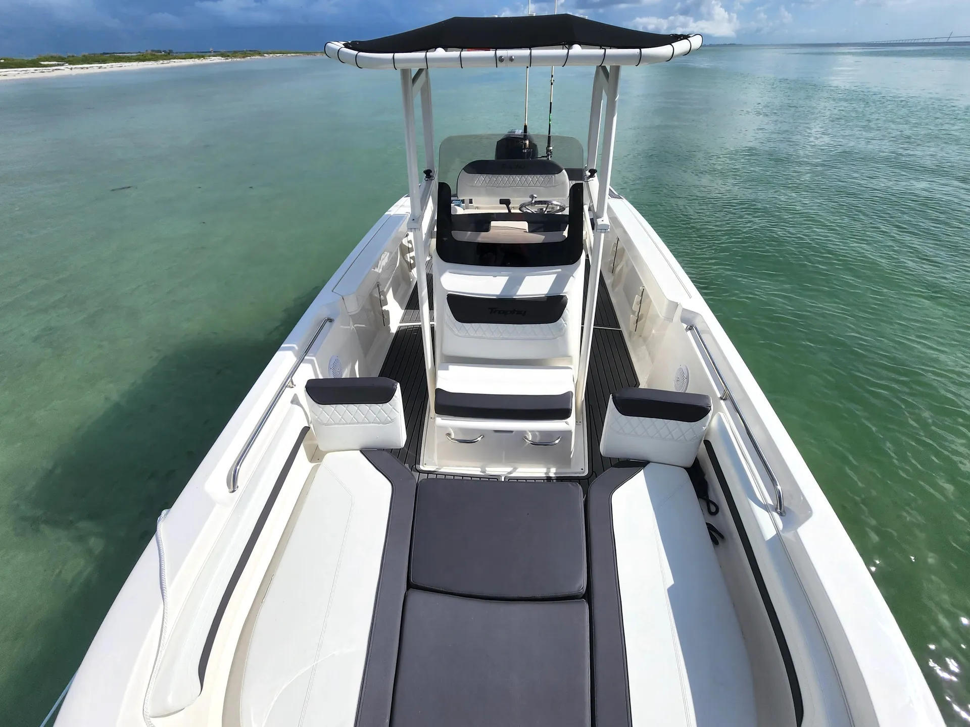 2022 Trophy T22 CX 23' Center Console