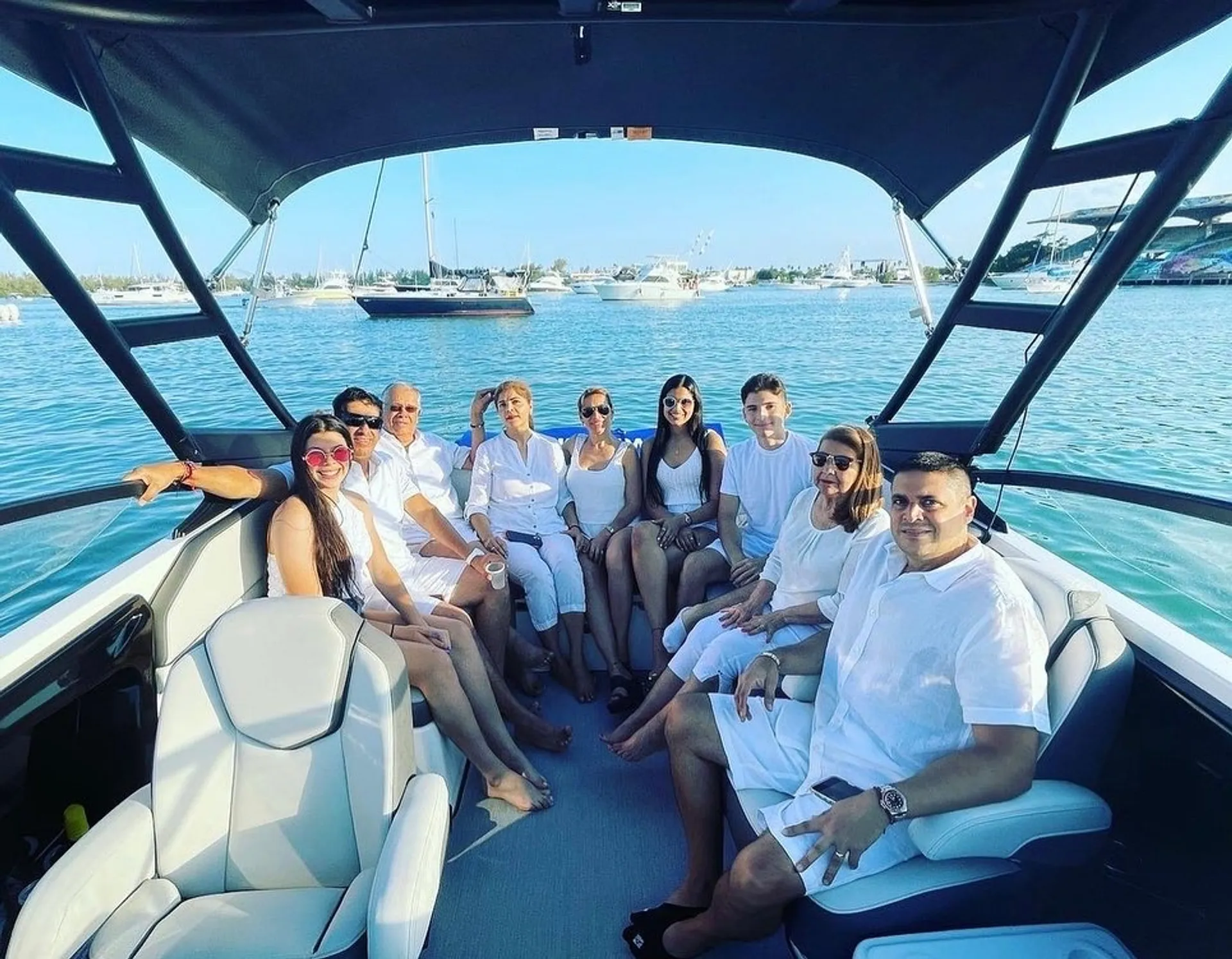 2024 Brand new 25ft Yamaha Jet Boat For Rent!