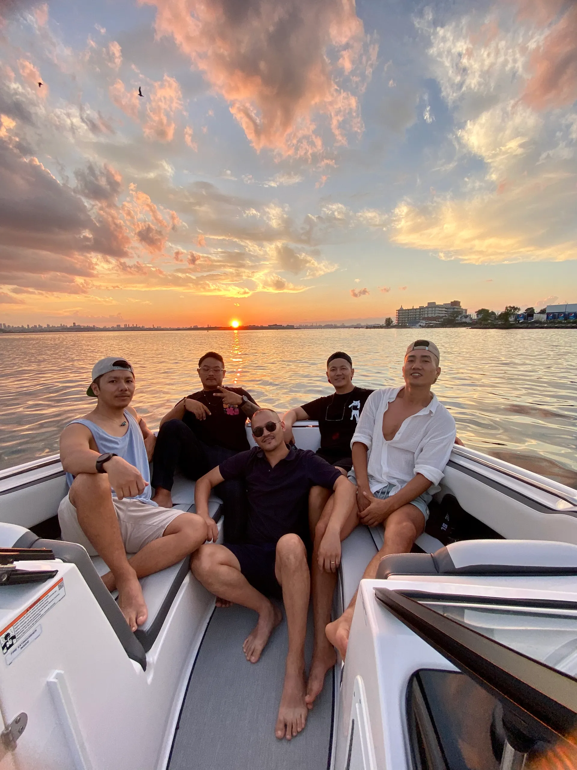 2024 Brand new 25ft Yamaha Jet Boat For Rent!