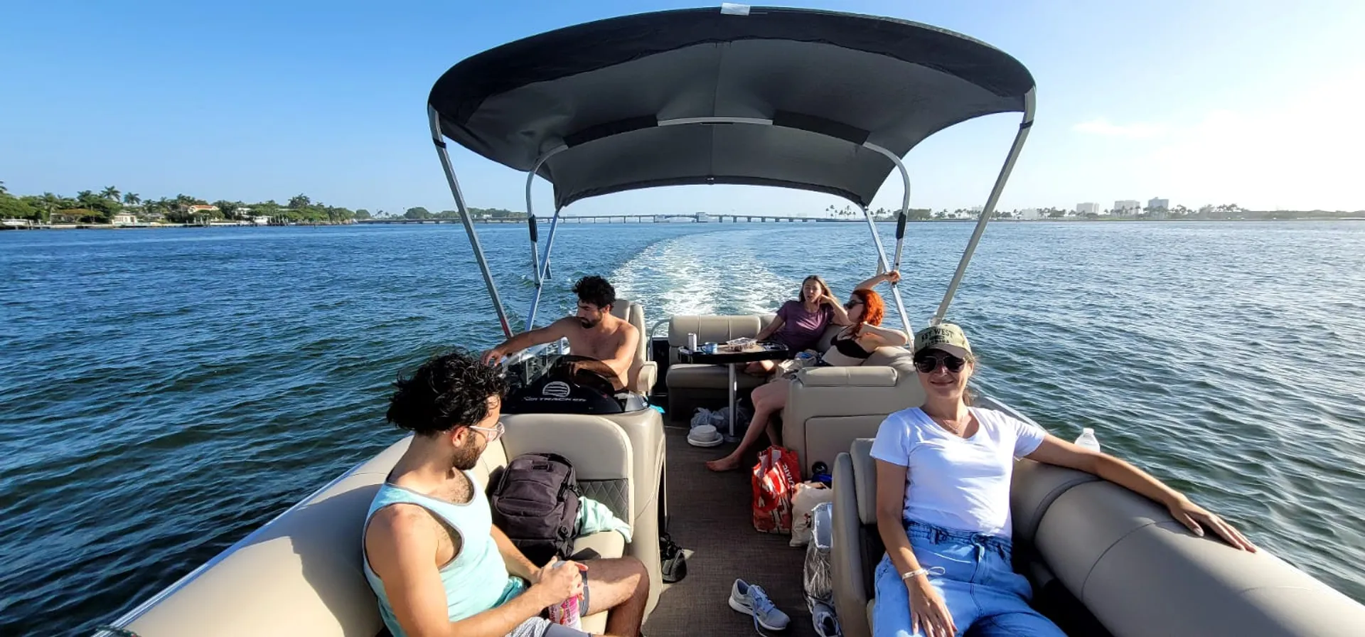 SUN TRACKER PARTY BARGE 20 DLX in Miami Beach, FL — photo 6