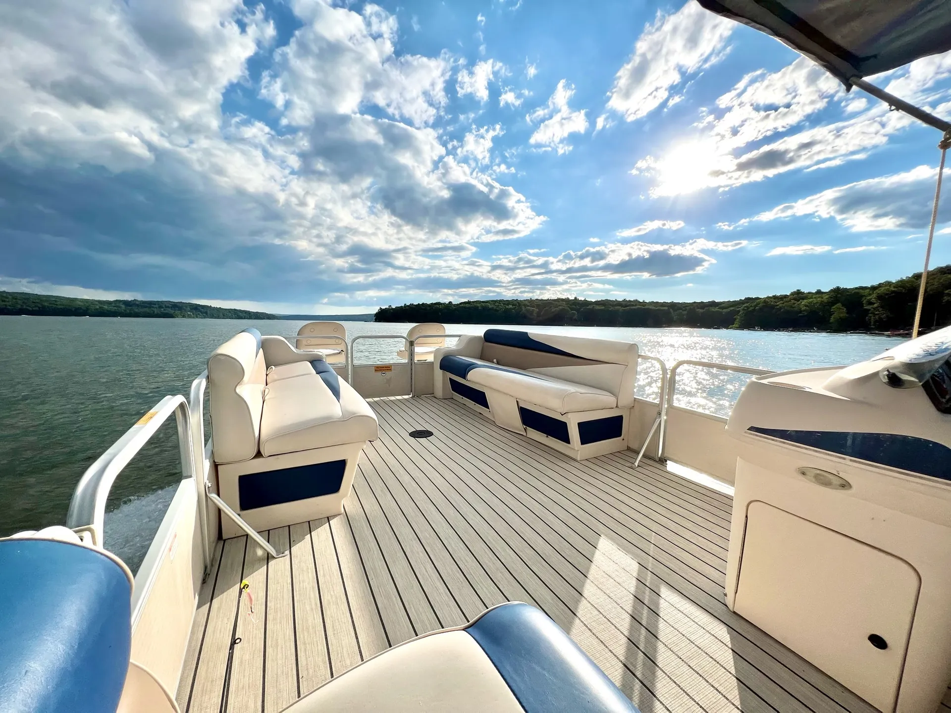 Sweet water fish and cruise 26’ Pontoon  