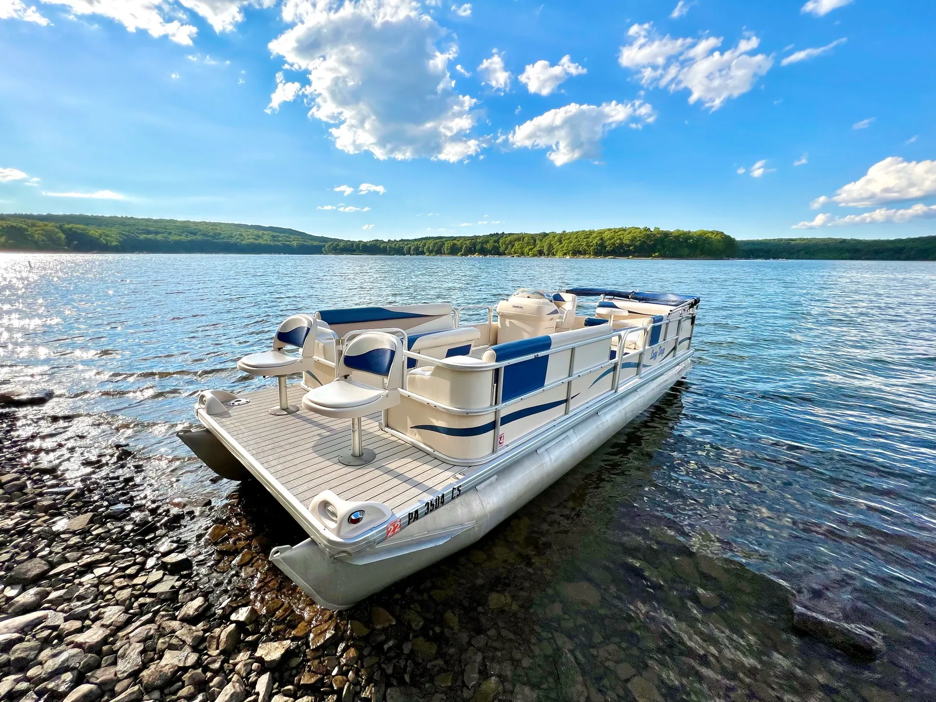 Sweet water fish and cruise 26’ Pontoon  