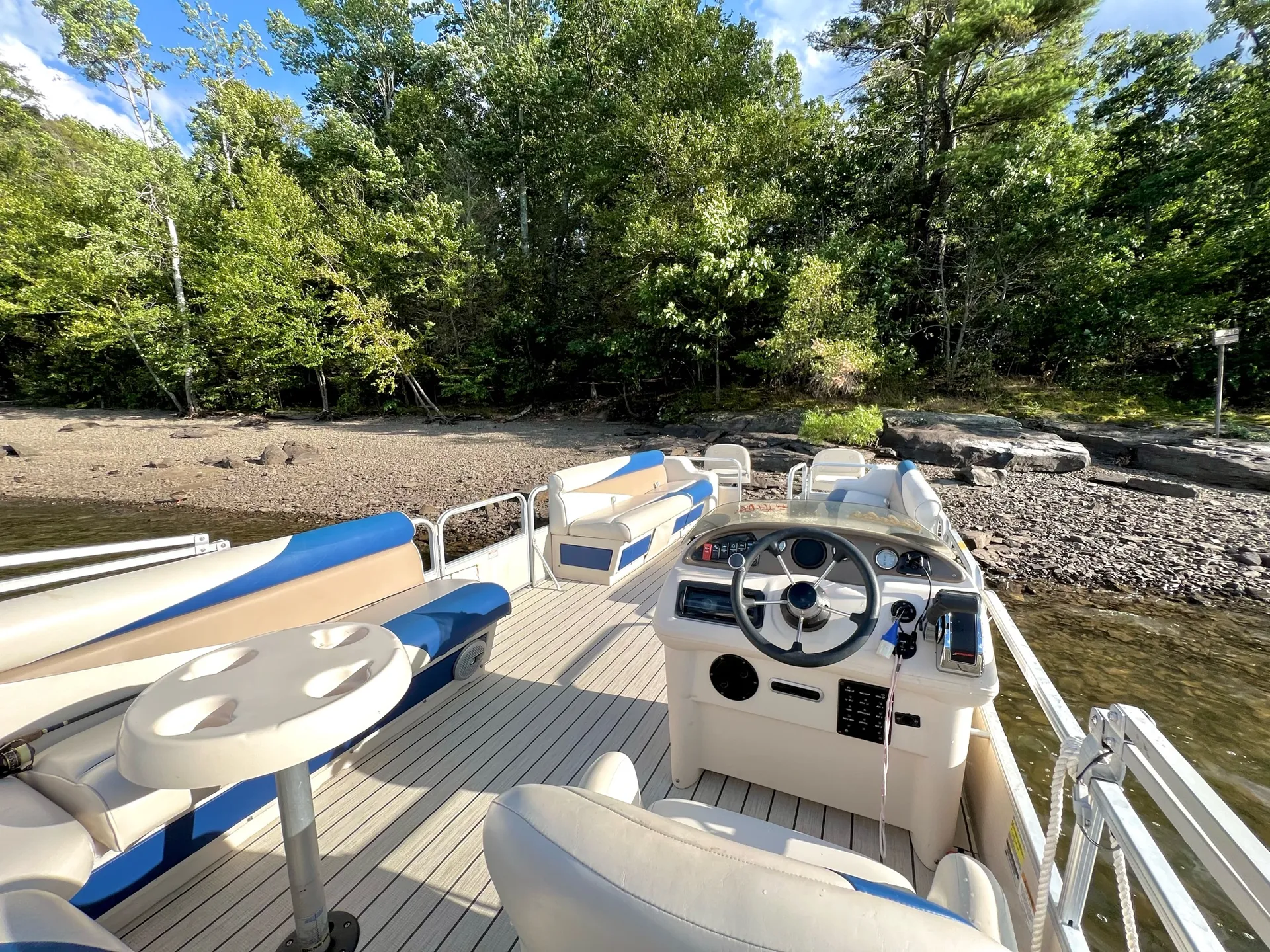 Sweet water fish and cruise 26’ Pontoon  